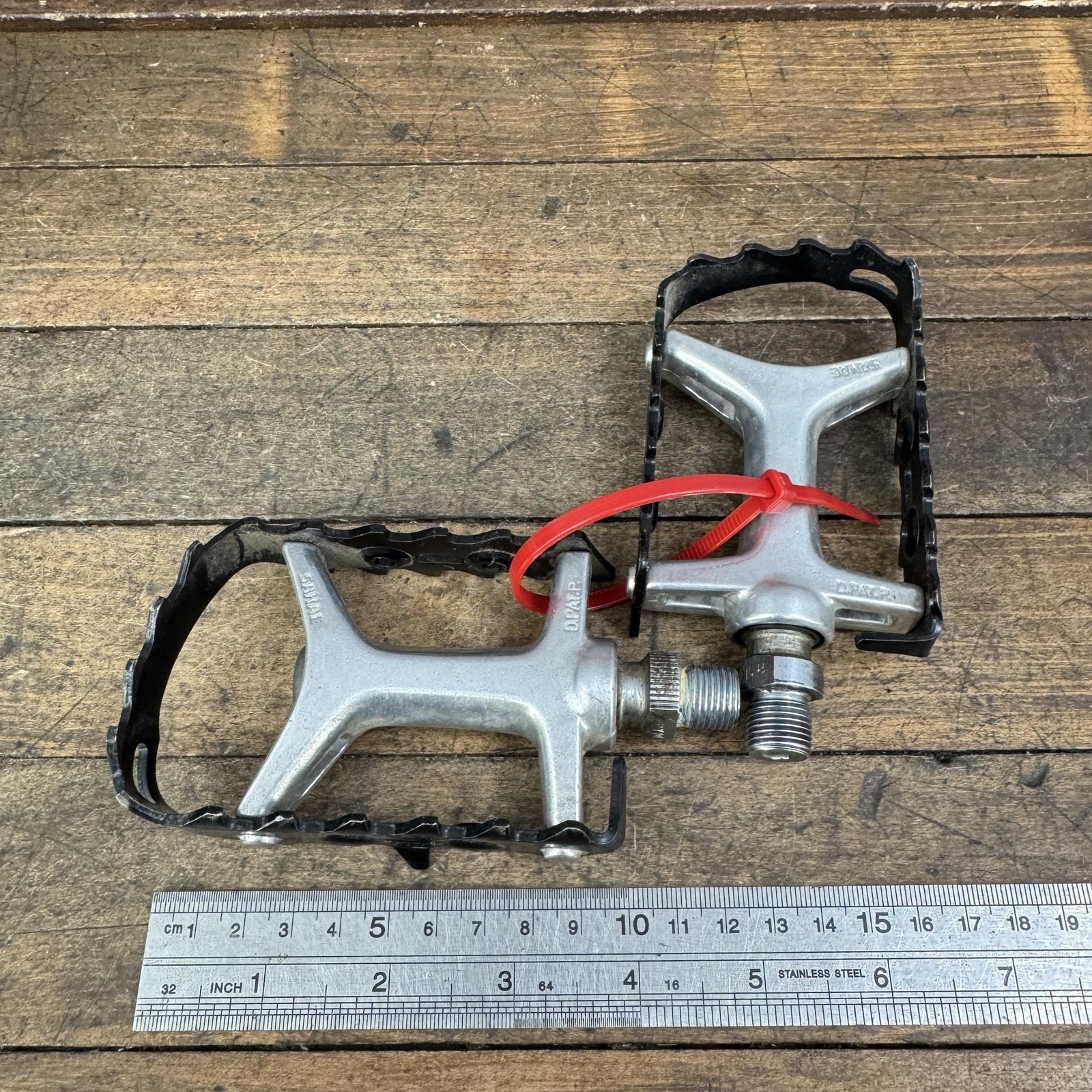 Vintage Sakae MTP-126 Pedals 9/16 Black Low Fat 90s MTB Pair 421g Japan