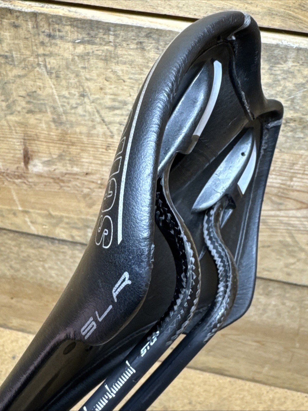 Selle Italia SLR Kit Carbonio Saddle Carbon Fiber Rails 125g ID Match S1