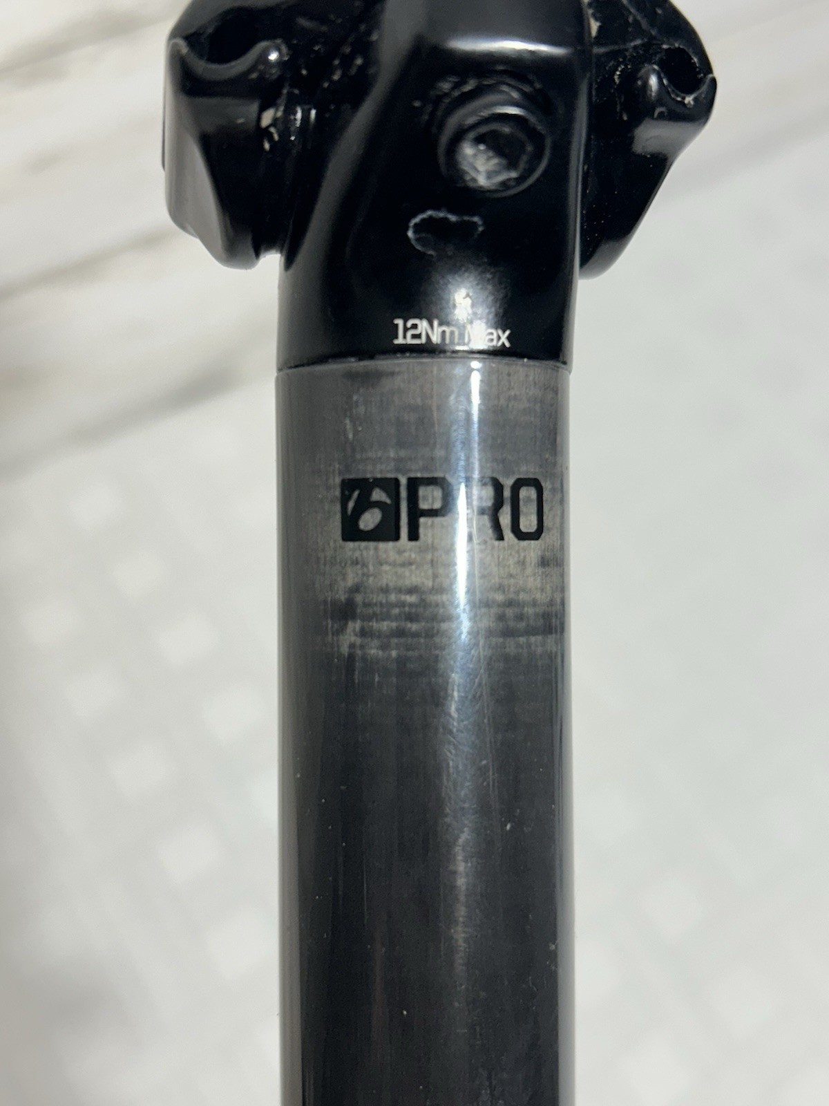 Bontrager PRO Carbon Seatpost 31.6mm X 400mm Black Alloy Head Plain 278g