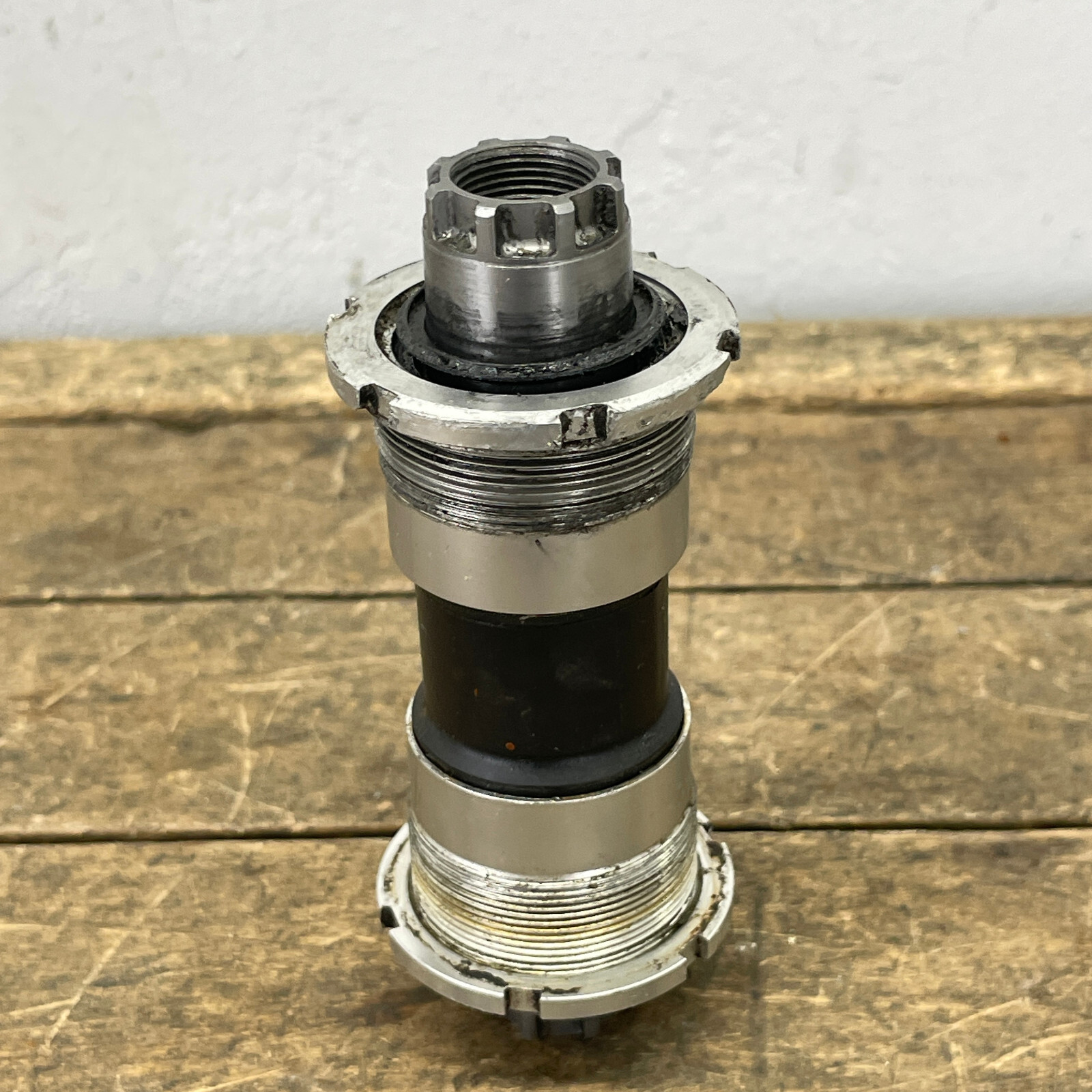 Vintage Shimano Dura Ace BB-7700 Bottom Bracket 109.5 Octalink V1 68 English A3