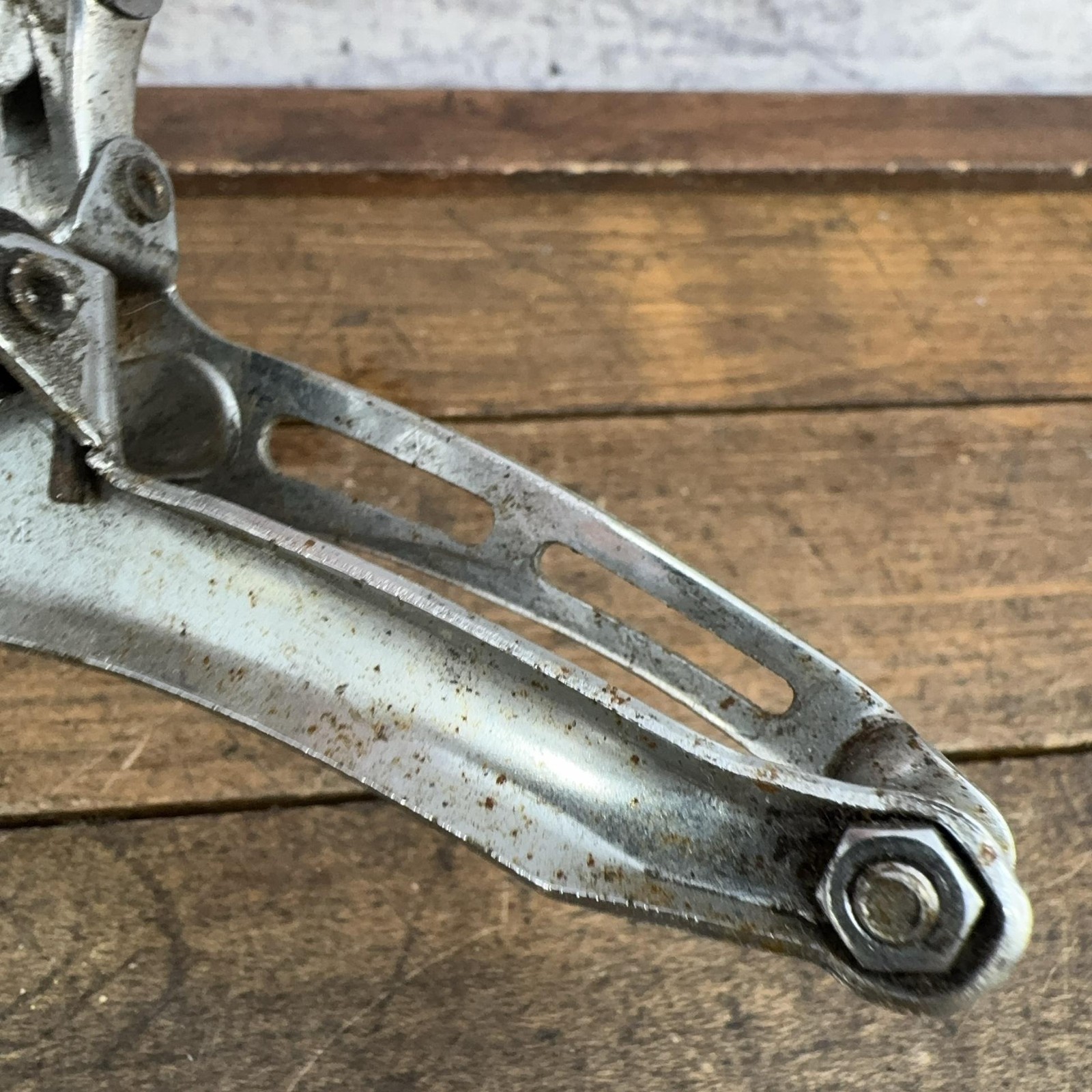 Vintage Shimano 600 Arabesque Front Derailleur 28.6 Clamp Double Bottom 70s