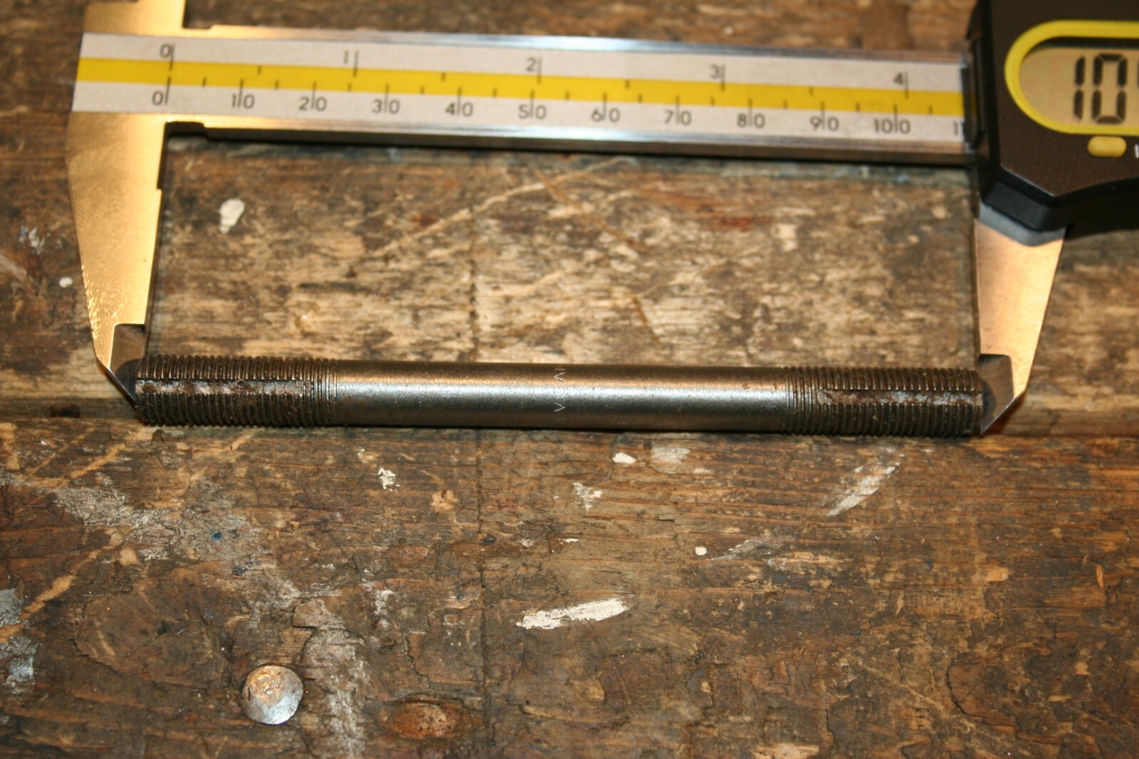 NOS Campagnolo Campy Front Axle 9.5 x 26 109 mm bicycle bike part hub parts