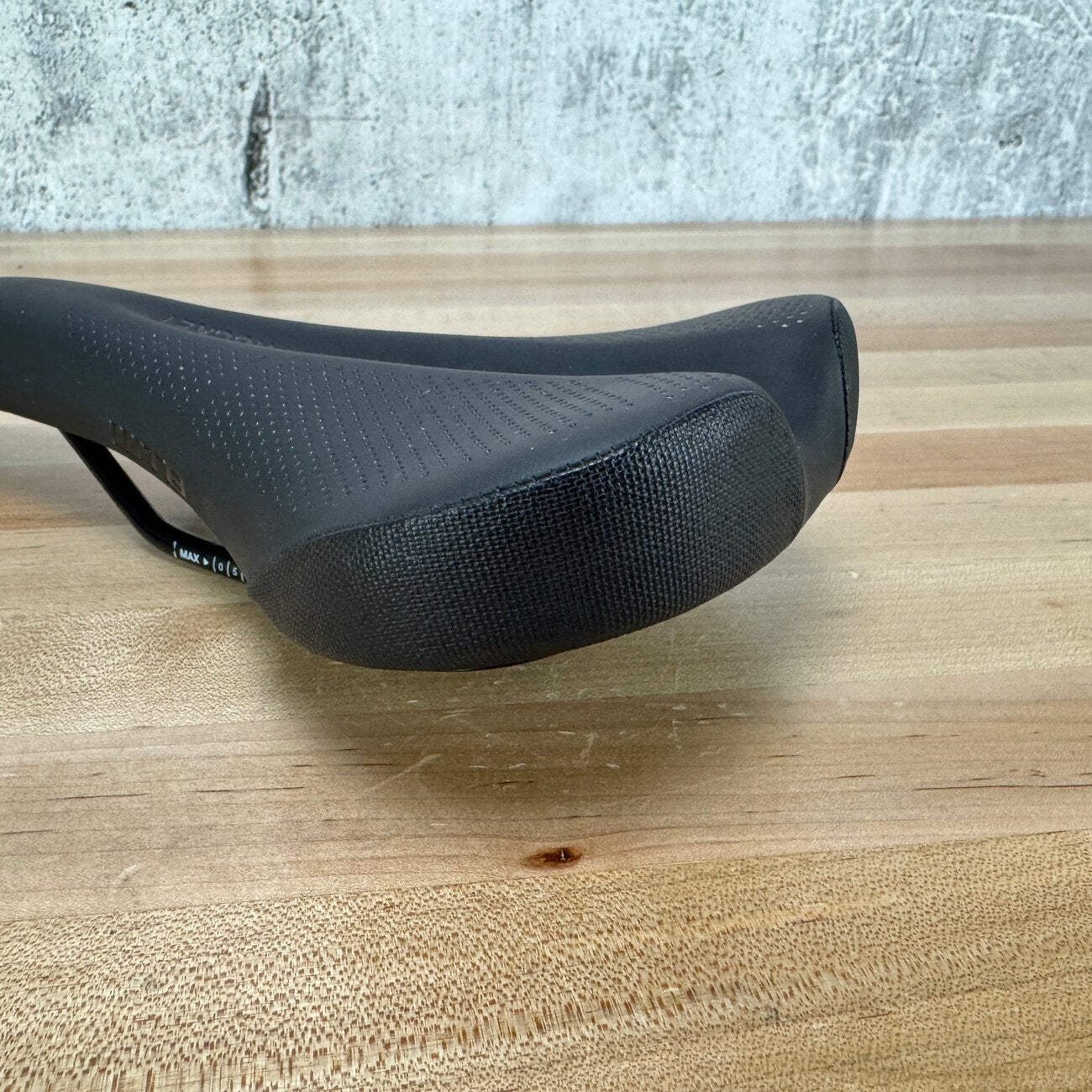 WTB Rocket 7x7mm Steel Rails 142mm x 265mm Bike Saddle 321g