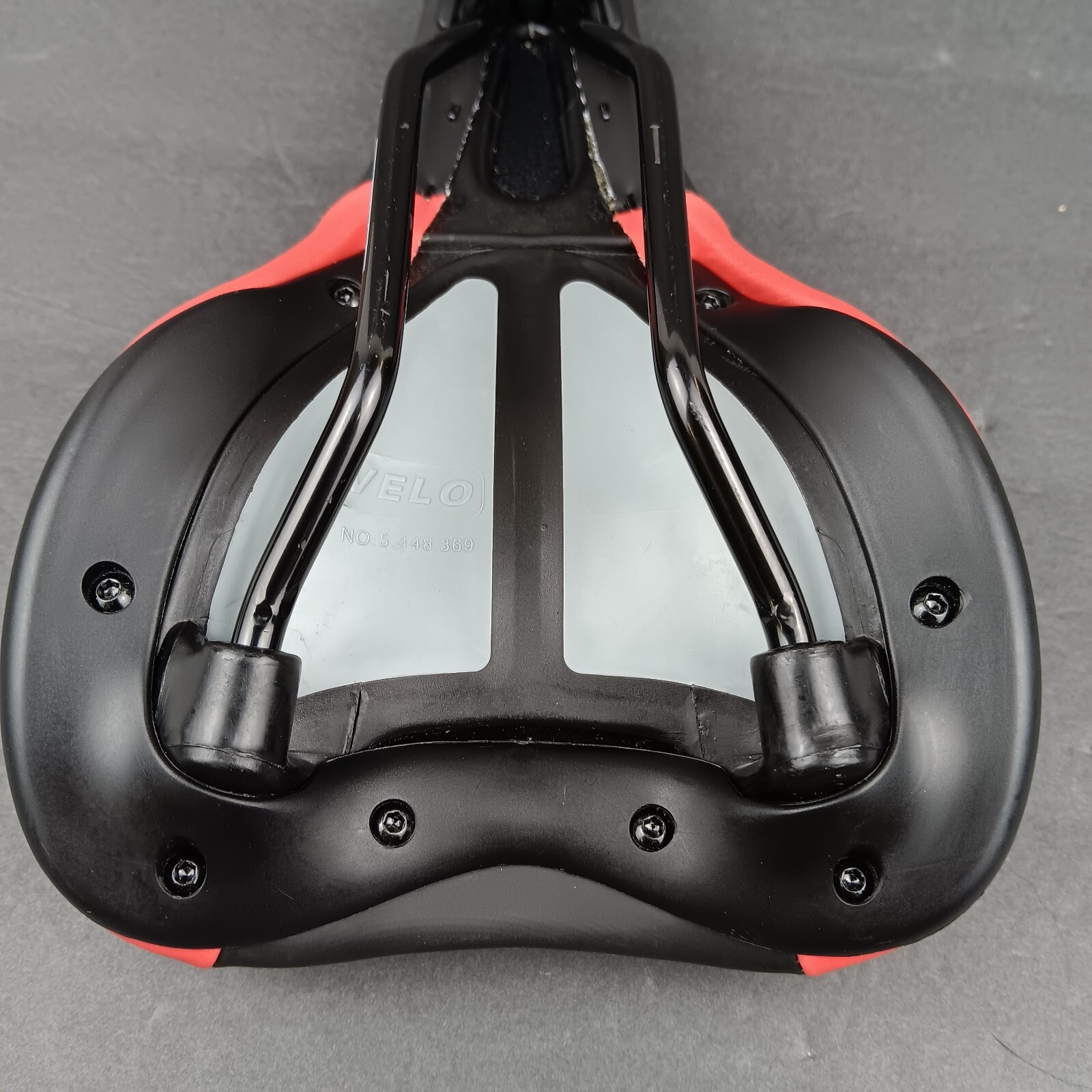 Schwinn Bicycle Seat Black & Red Saddle 10 1/4″ × 6 1/4″ Inches