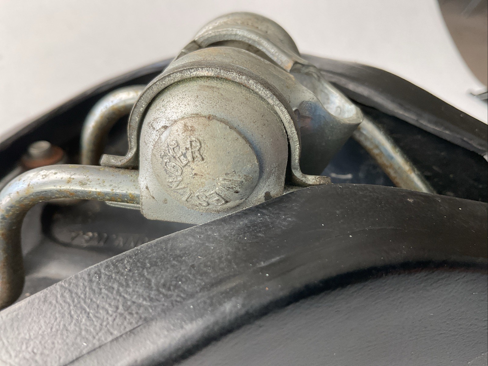 Schwinn Comfort Form Seat Saddle Vintage Messinger Very Nice Original Condition