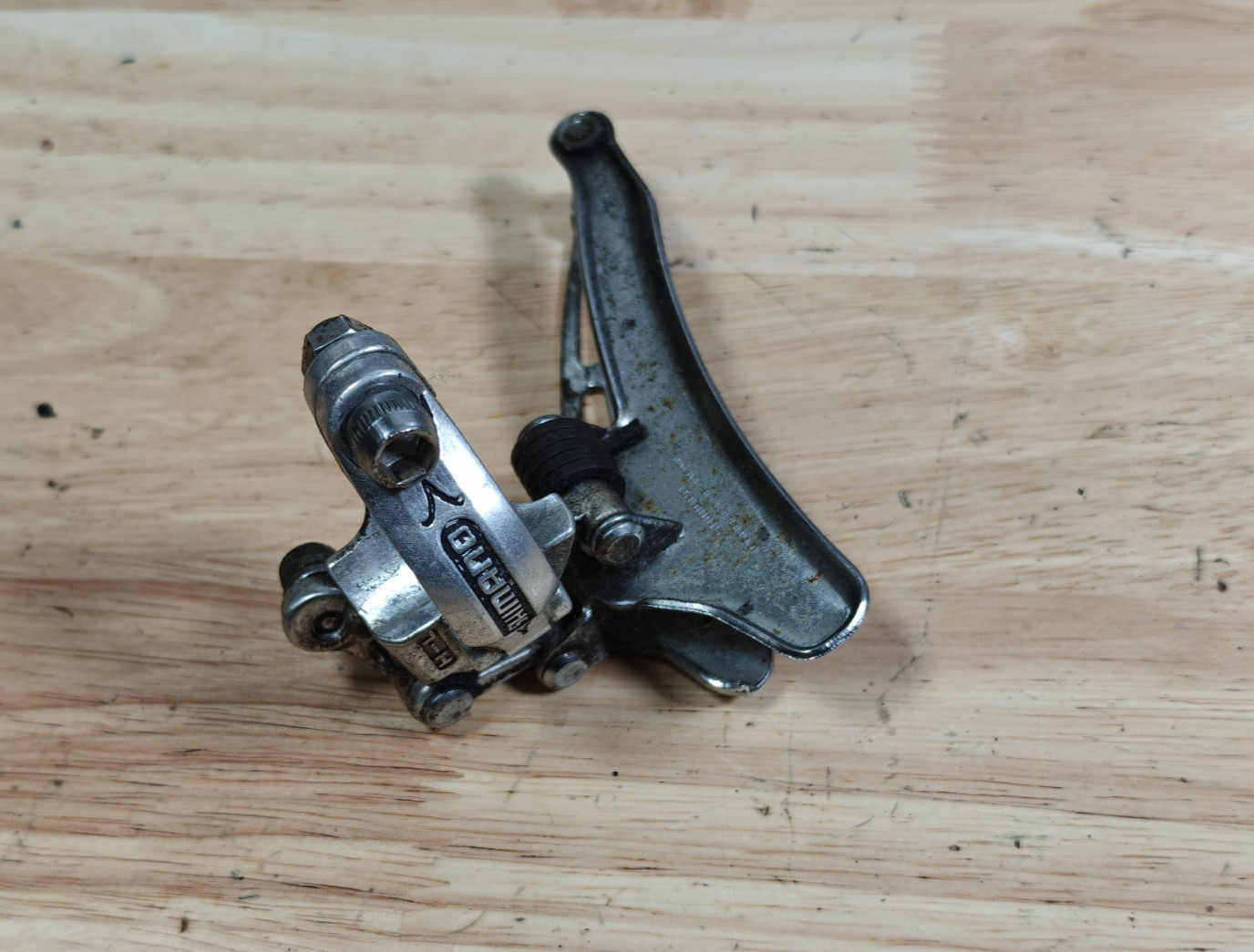 Vintage Shimano 600 Arabesque Front Derailleur 28.6 Clamp 2x Double