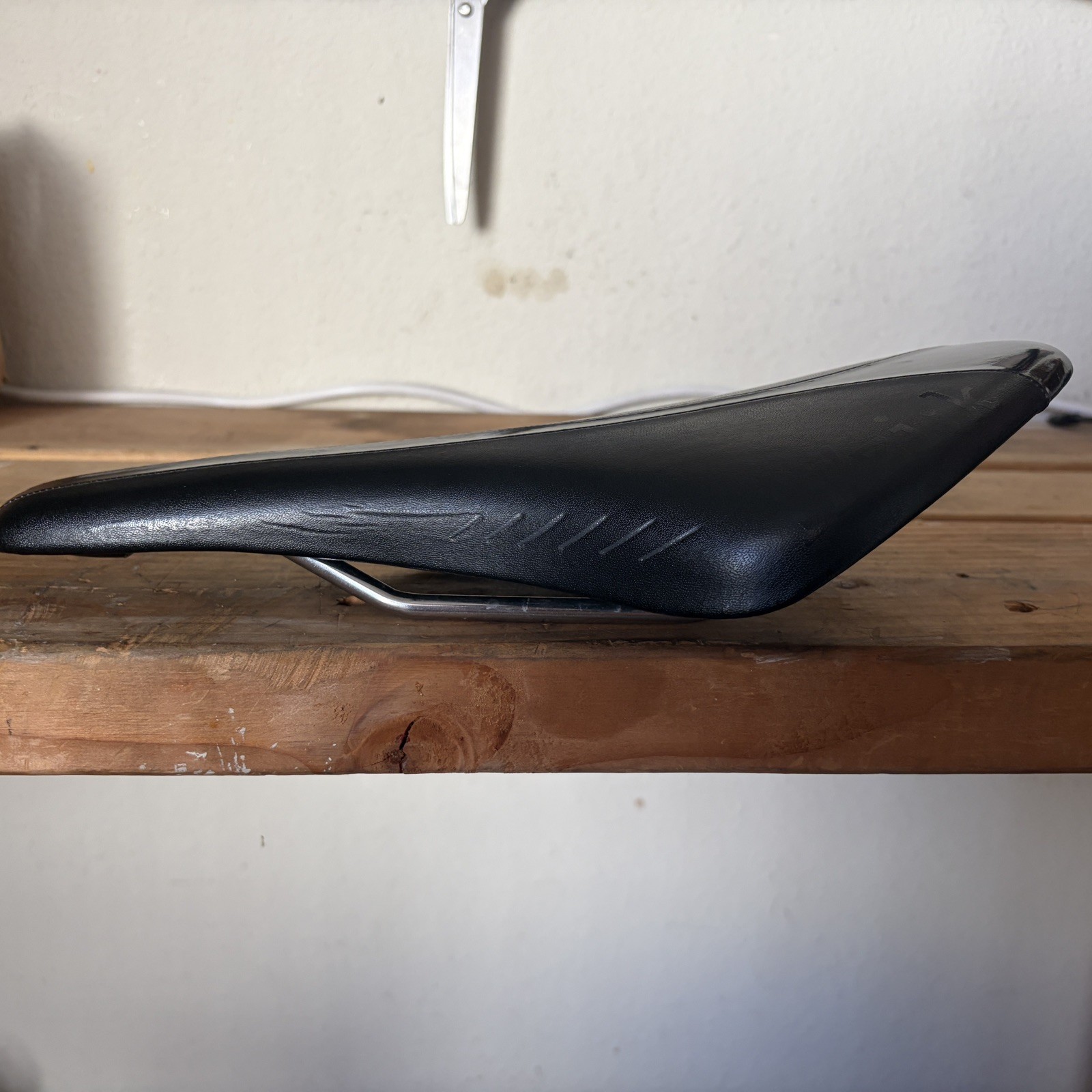 Fizik Arione Classic Road Bike Saddle 7x 7mm Kium CrMo Rail 130mm