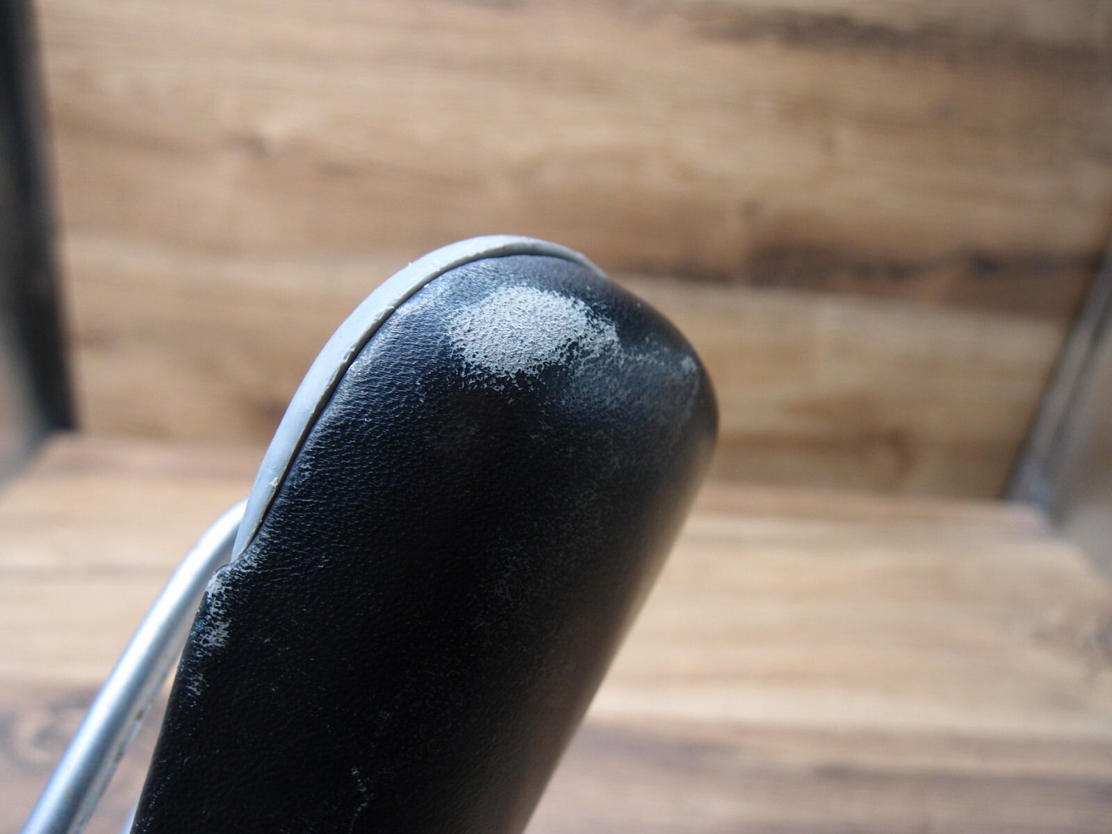 MTB seat VELO 239 Chromoly saddle from Trek bike