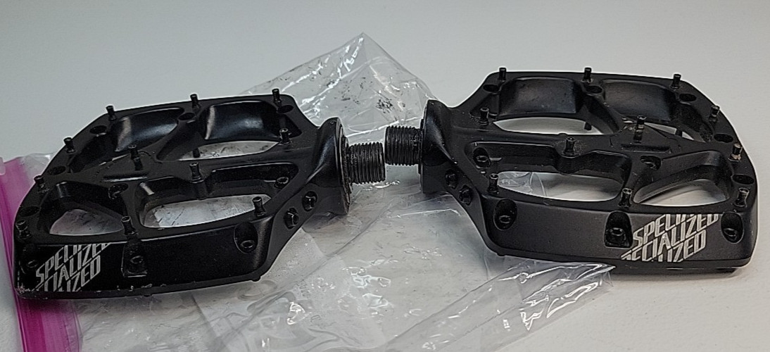 Used Specialized Boomslang Black Pedals Left & Right READ!