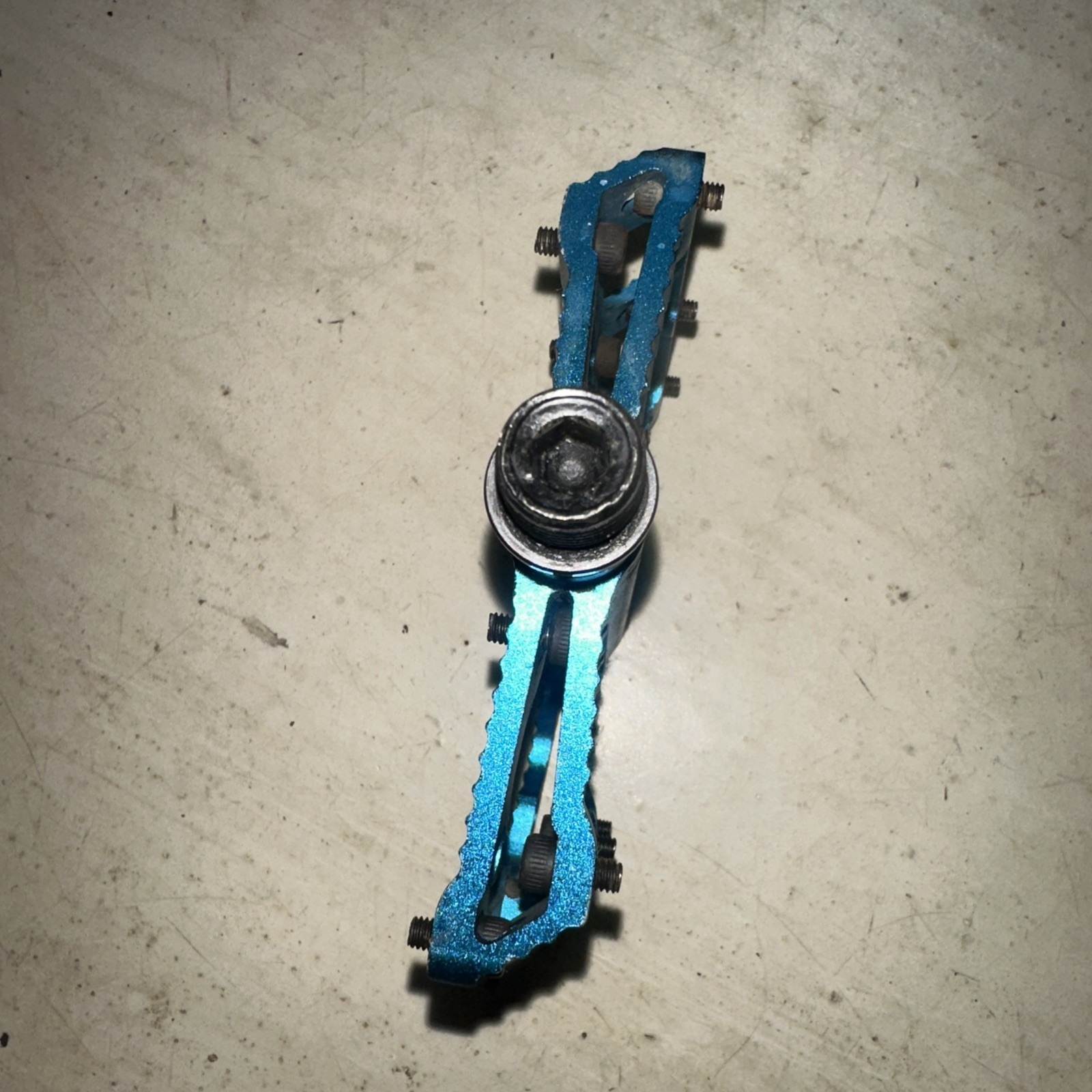 RIGHT Only DEITY Black Kat Pedals Blue Anodized Dual Side Flat Platform Pins