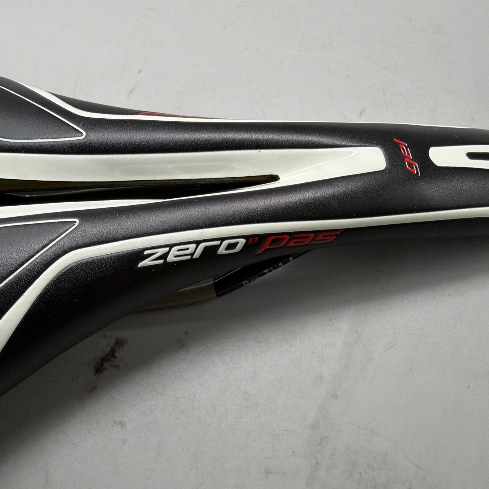 Prologo Zero Pass Gel Bicycle Saddle Pro Ti 1.4