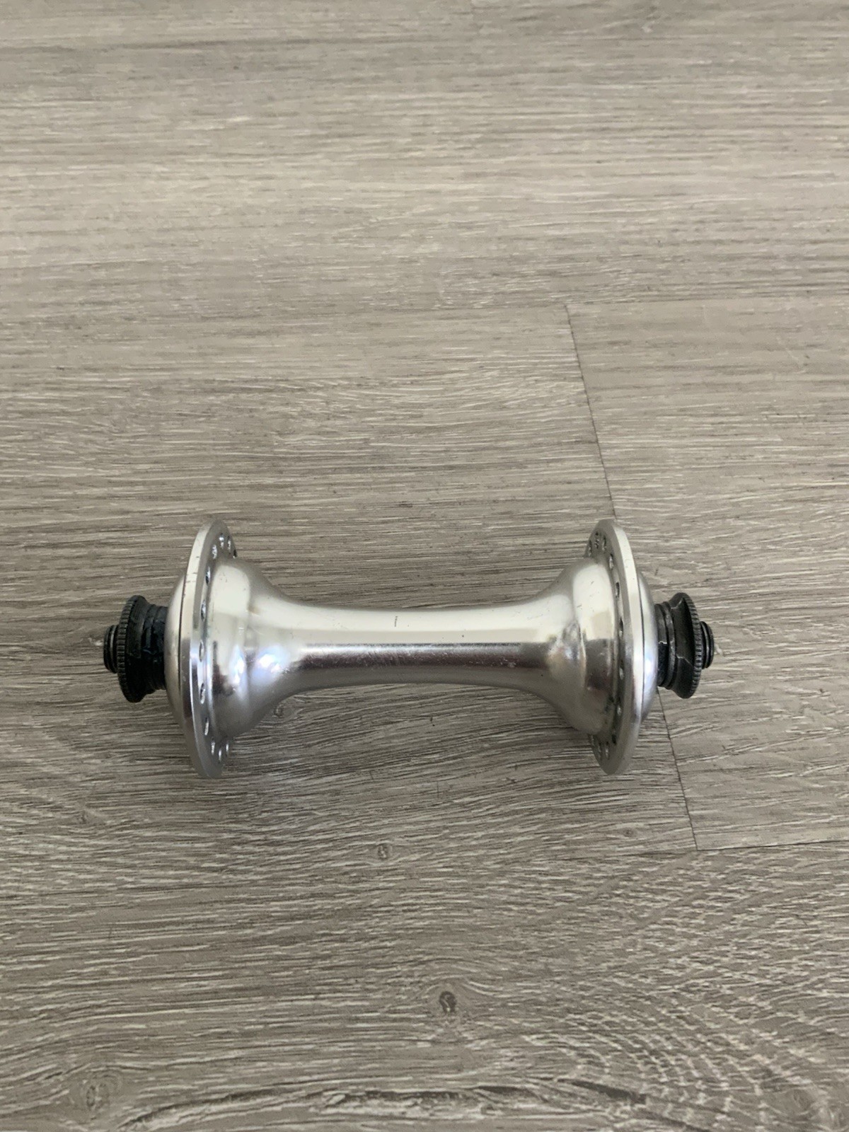 SHIMANO DURA ACE FRONT HUB 36 HOLE 100 MM SPACING MODEL 7400 SERVICED