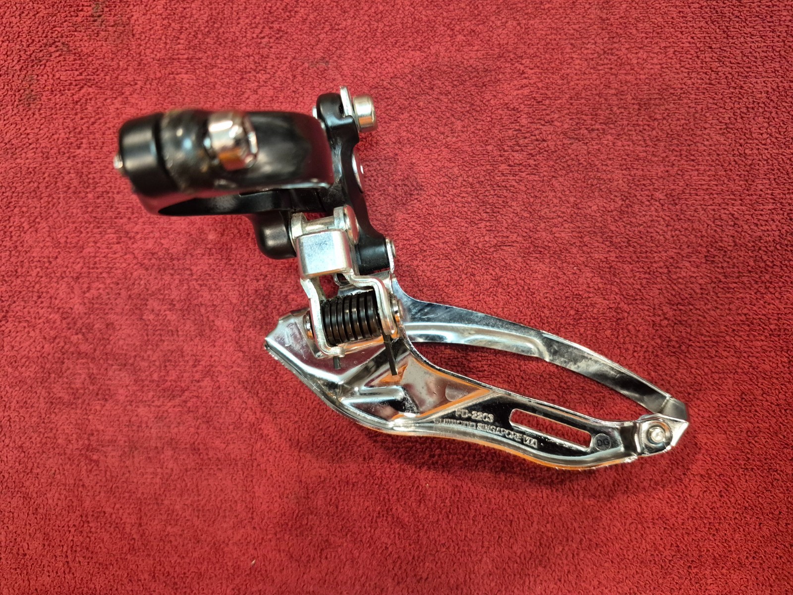 Shimano FD-2203 3 x 8/9-Speed Front Road Derailleur with 31.8mm (1¼”) Clamp Dia.