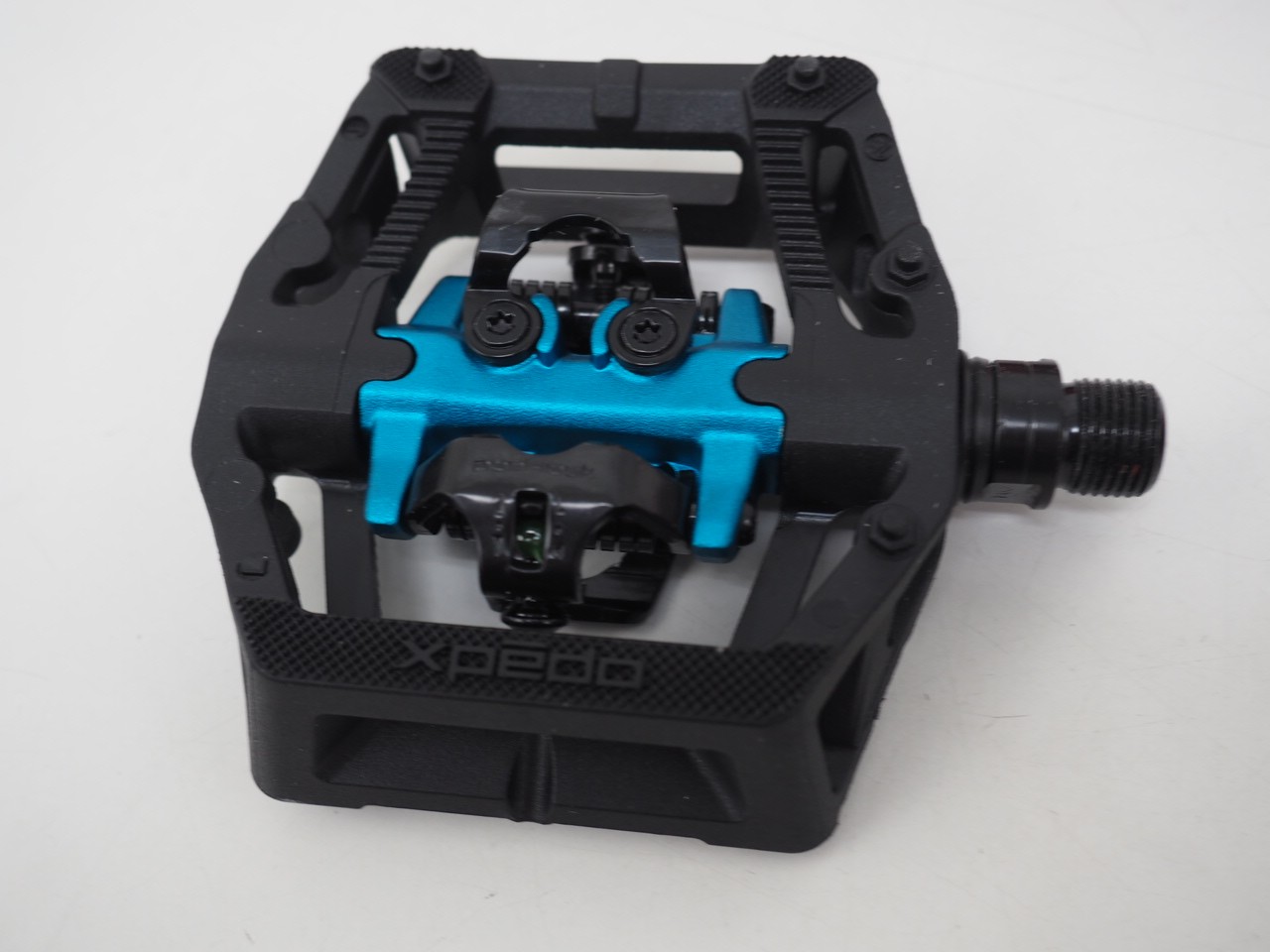 New! Xpedo GFX Neo Blue/Black Clipless Flat/Platform Pedals w/ Cleats