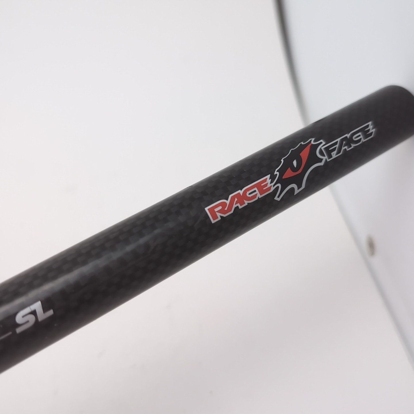 Vintage Race Face Handlebar Next SL XC Carbon Bar 5 Degree Bend 560mm 125g
