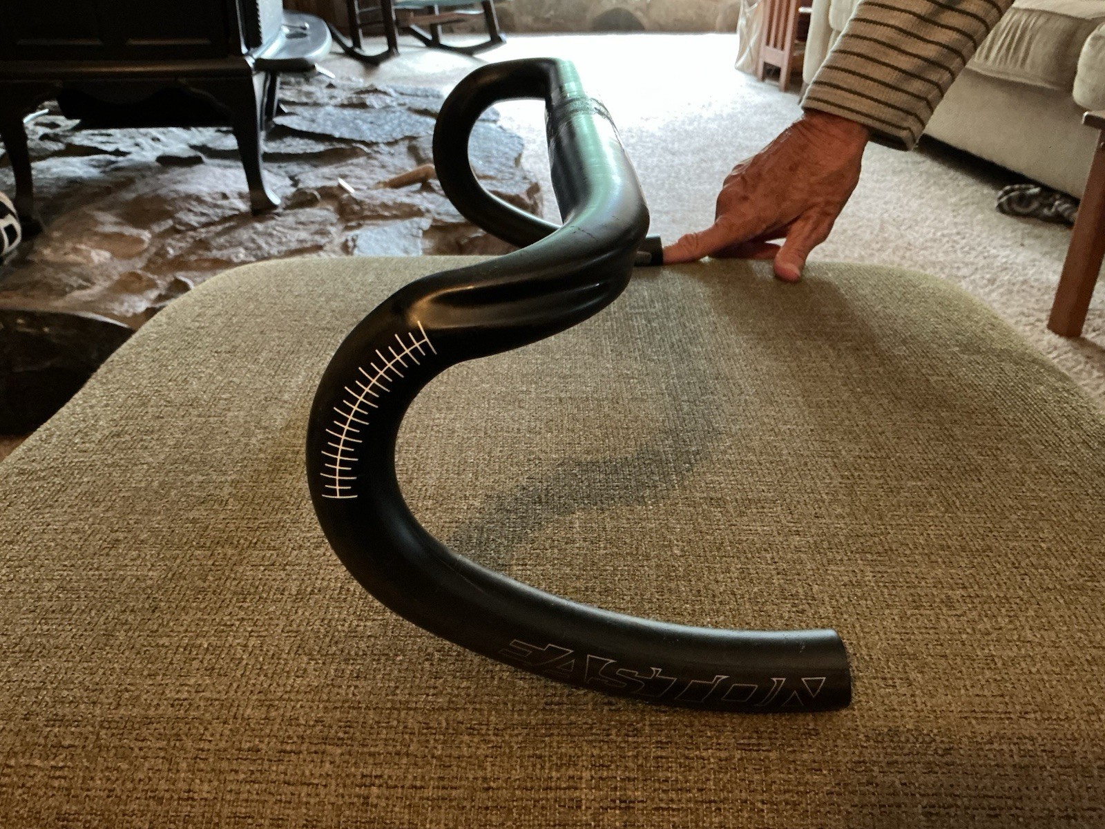 Easton EC90 SLX Carbon handlebar, 40 Cm . I Only Ship To The Cont. USA.