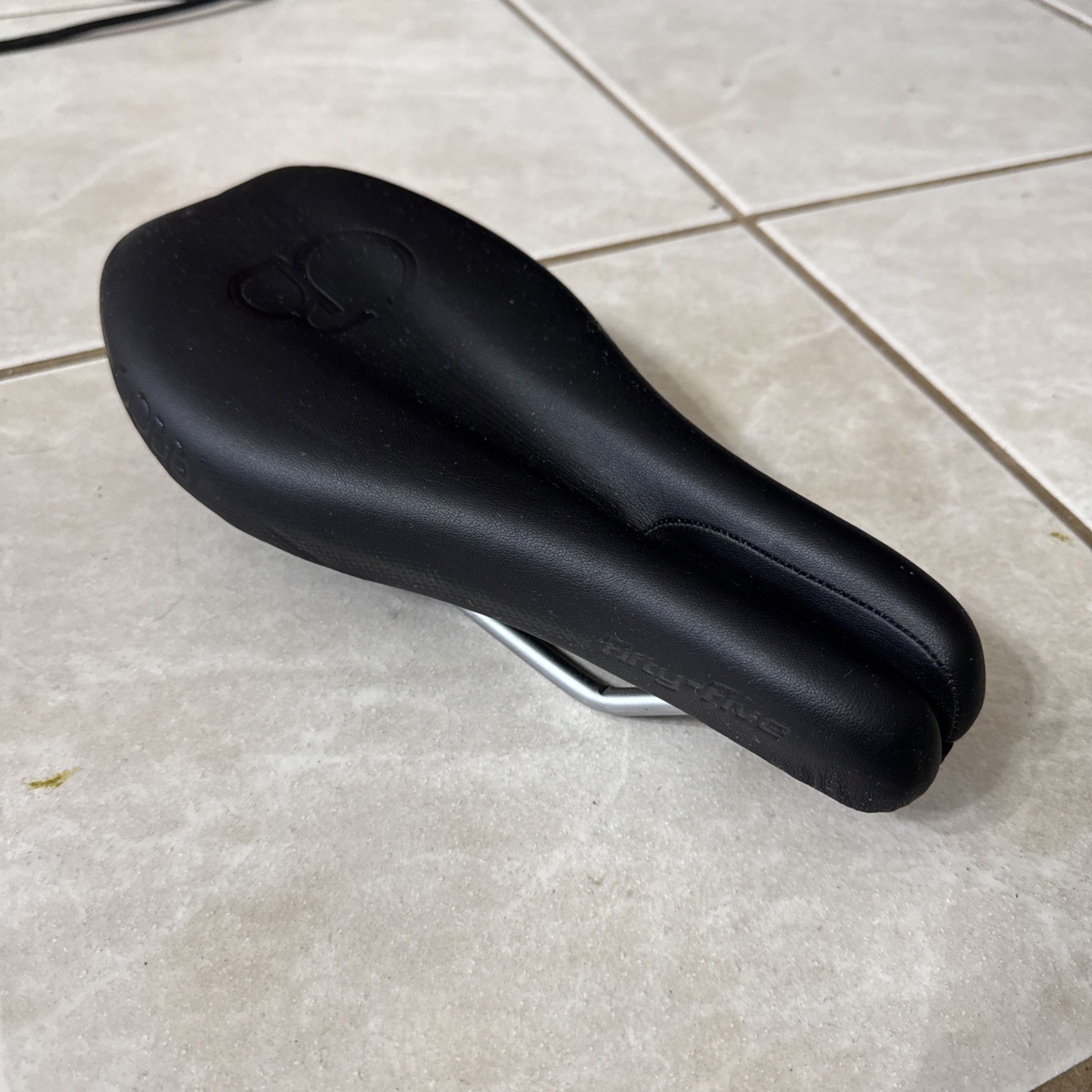 Cobb Cycling Fifty-Five Tri TT Saddle 260x135mm 2018 Stealth Black – NOS