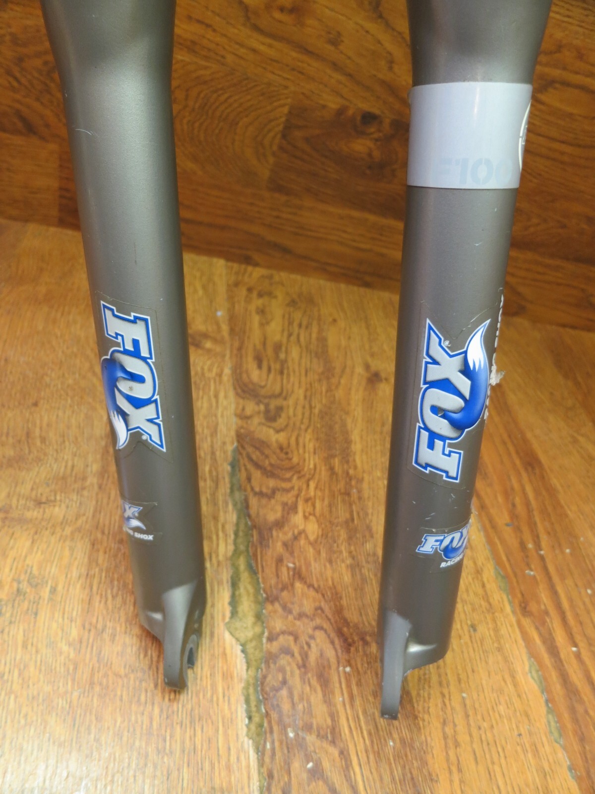 FOX RACING F100 1 1/8″ x 7 100x9qr DISC 26″ SUSPENSION FORK