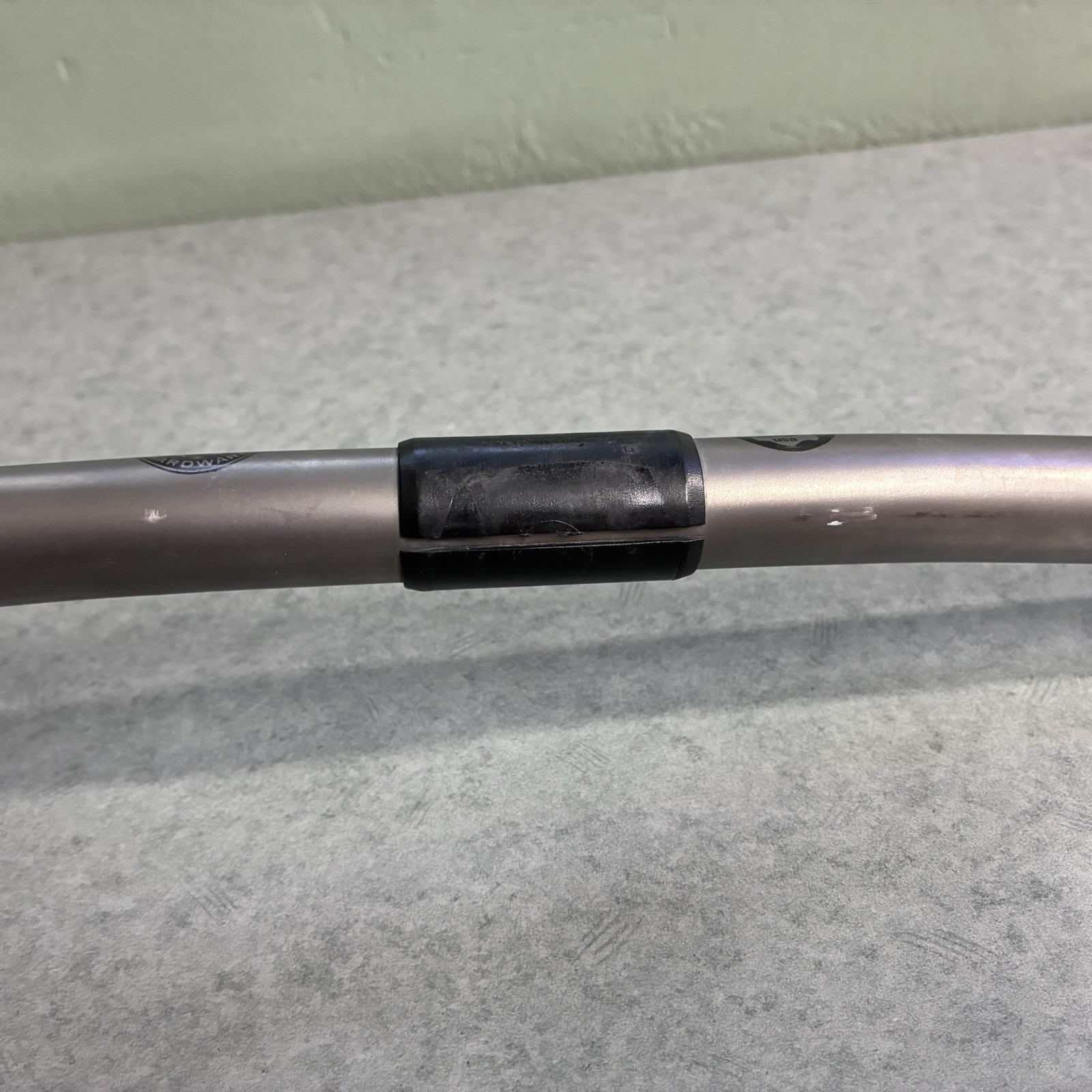 Vintage Bontrager Titec 560mm Titanium Flat Handlebar 22.2mm X 25.4 Shim