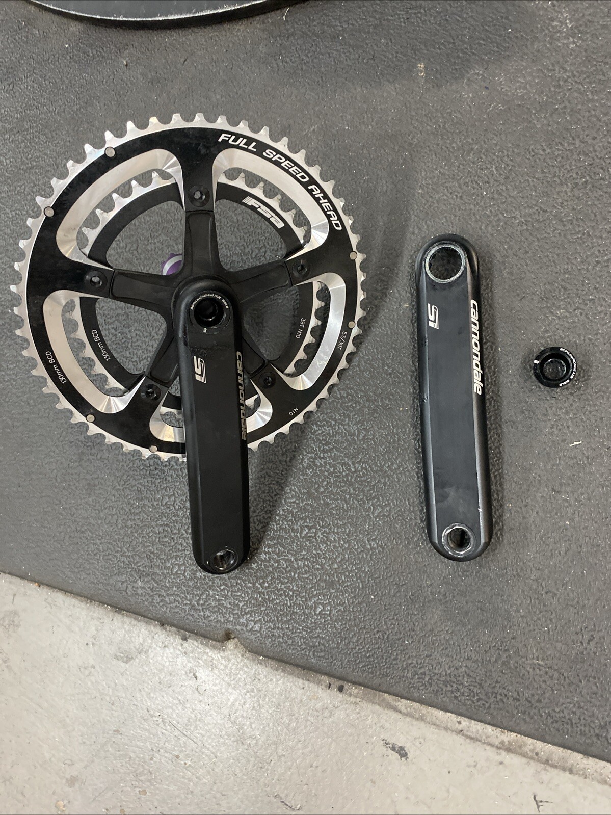 CANNONDALE HOLLOWGRAM SI CRANKSET 172.5 MM 53-39 TOOTH 10 speed With SPINDLE