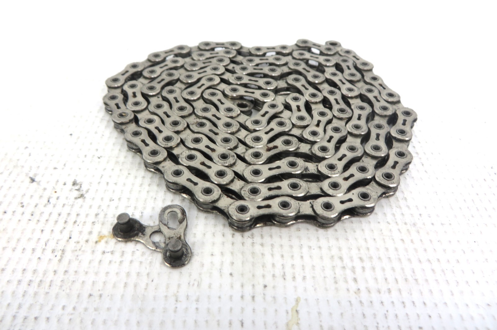 SRAM PC-1091R 10 SPEED CHAIN W/Powerlink Hollow Pin Bike .30 Wear 242g 106 Links