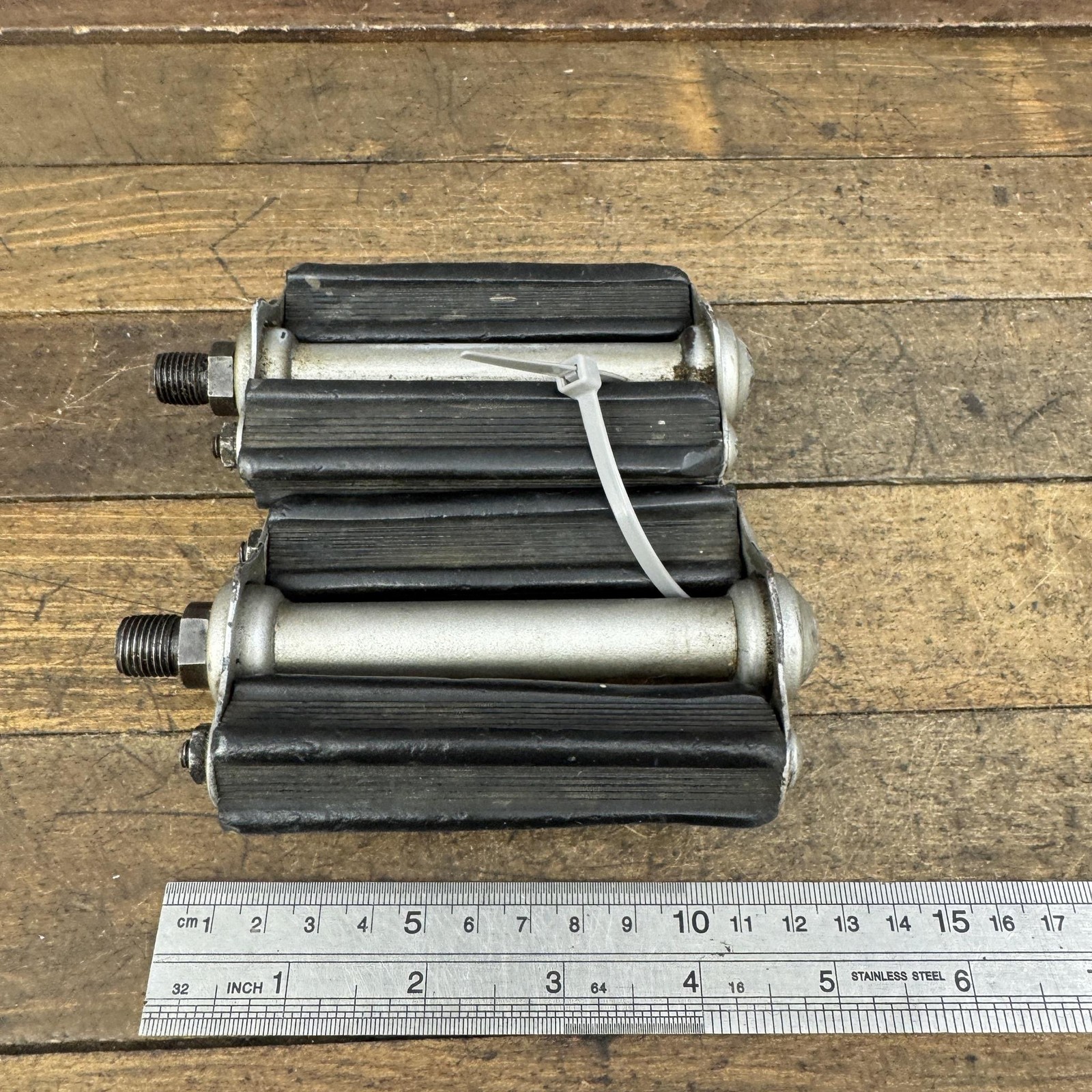 Vintage Torrington Pedals 1/2 In Black 4in Block Cruiser Balloon Tire Bike Pair