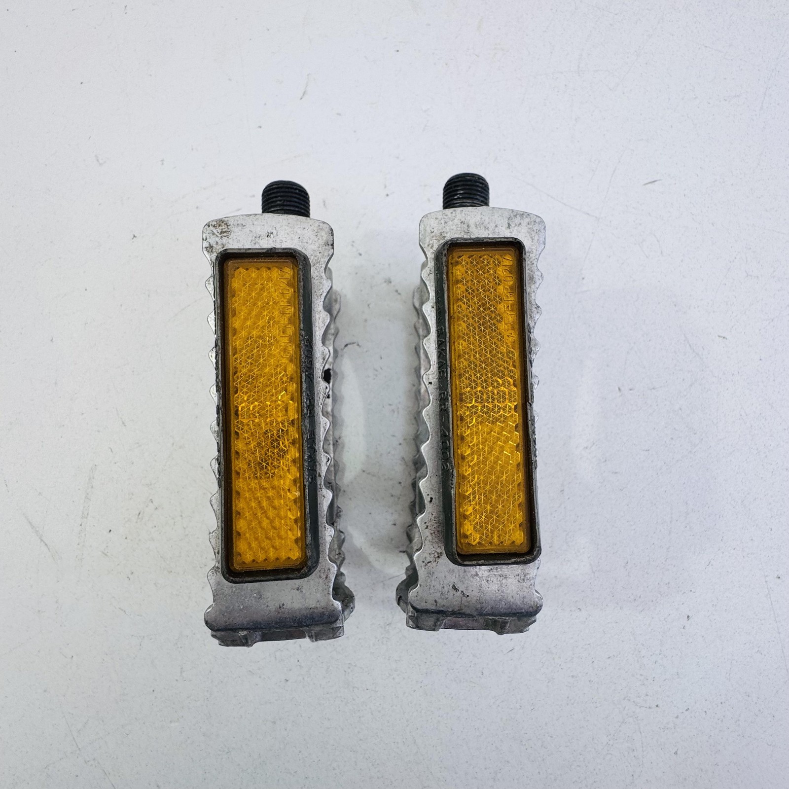 Vintage Sakae RR-4002 Platform Bike Pedals Pair 9/16 in Silver Reflectors A81