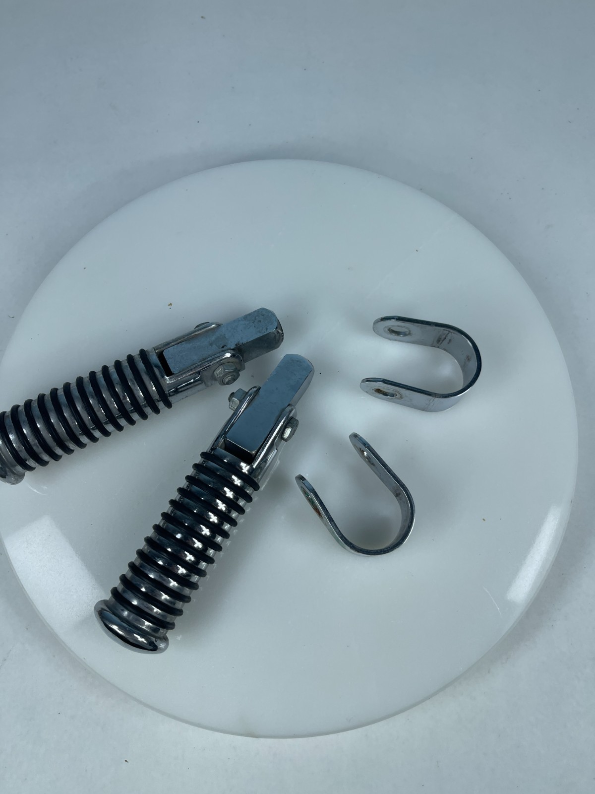 Chrome Motorcycle Foot Pegs w/ Mounting Clamps Universal Highway Peg Set