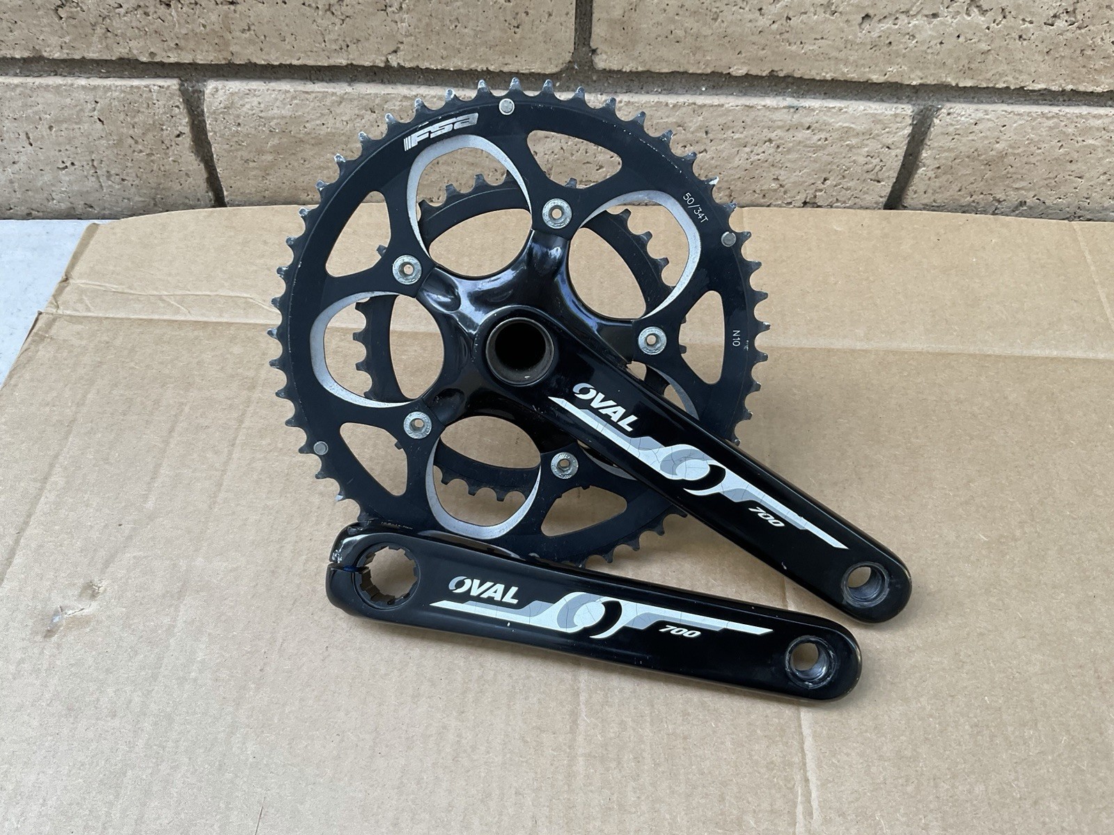 Oval Concepts 700 Crankset 170mm X 50/34 Tooth In Nice Condition