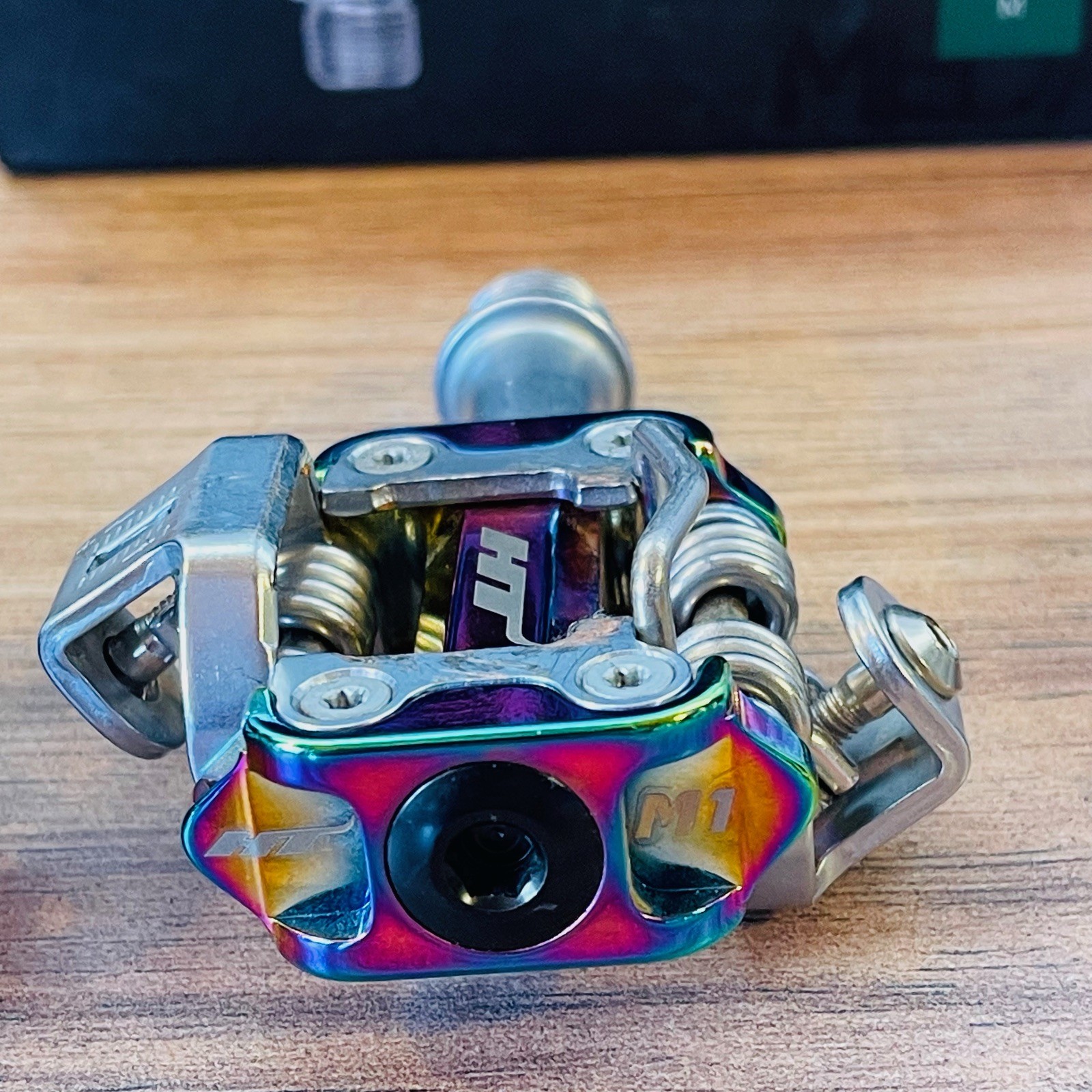  HT M1 Leopard Mountain Bike Pedals Oil Slick Stainless Sealed Cleats