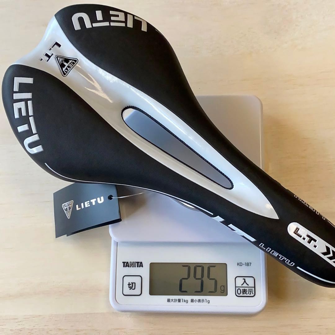 Bicycle Saddle Thin Black White Line Sporty Design for Road Cross Bikes