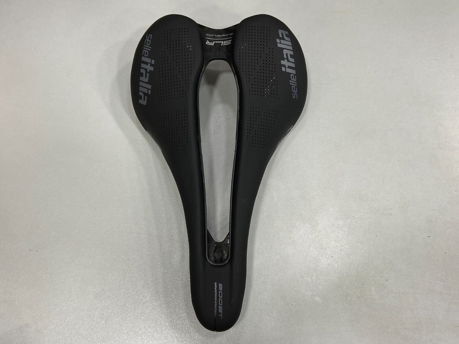 Selle Italia SLR Boost Kit Superflow L (145x248mm) Carbon Rail Saddle (Black)