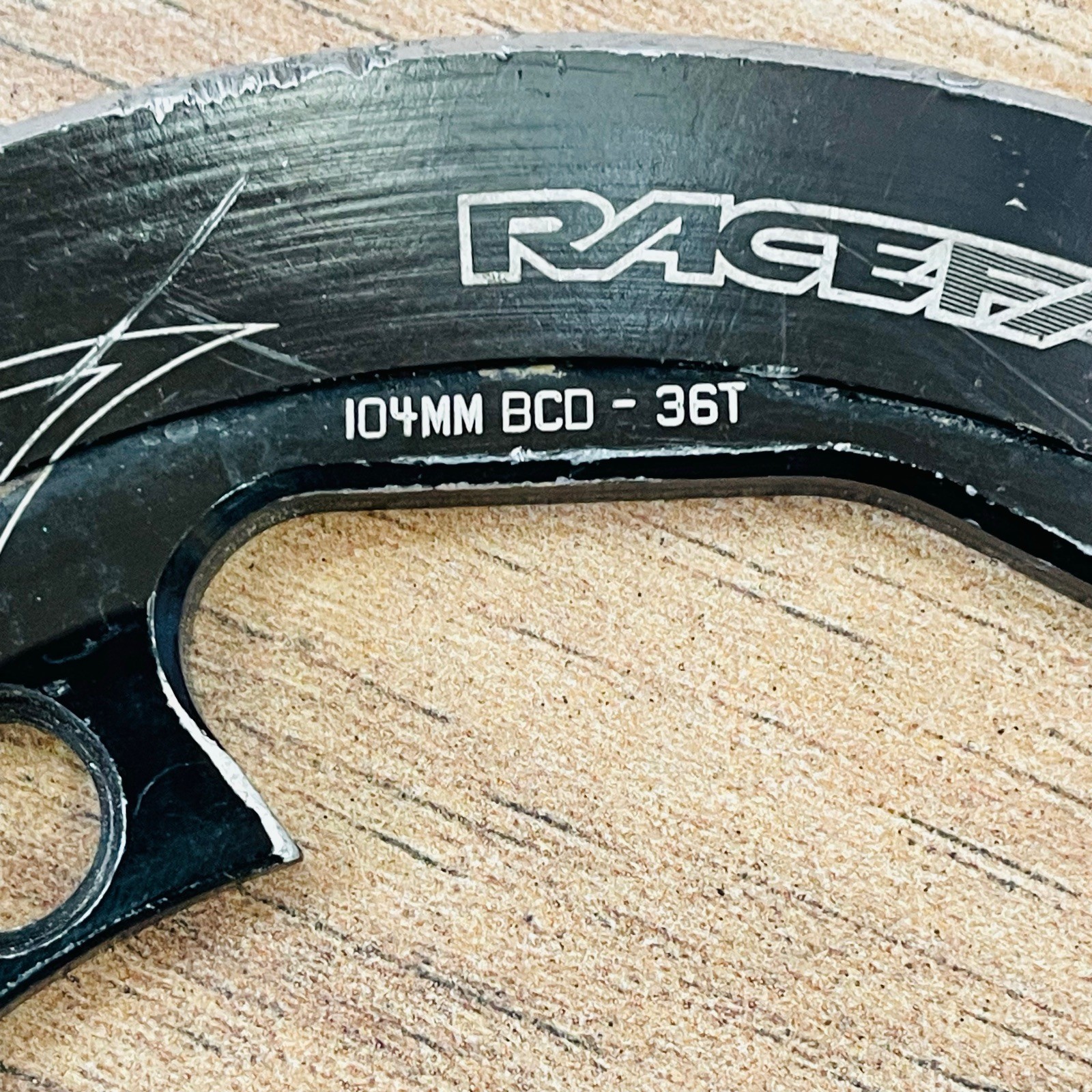 Race Face Bash Guard 36 Tooth 4 Bolt 104 BCD Black Alloy LOW USE