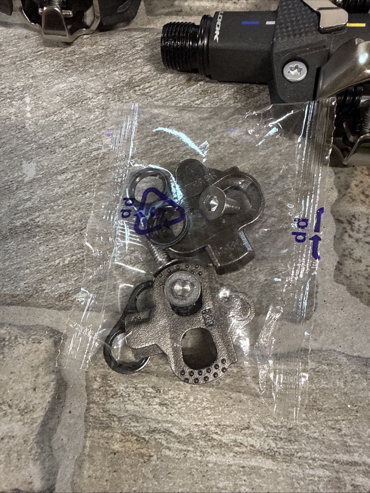 Look X-track Race Carbon Mtb Clipless Pedals And Cleats NIB (NW)