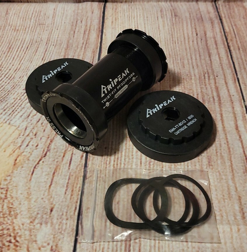 TRIPEAK, Twist-Fit PF30/PF386, «RIGHT» 68-86mm. color BLACK «NEW»