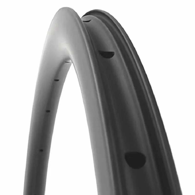 700C Gravel Road Bicycle Carbon Rim Tubeless Hookless Disc Brake 18-28 Holes