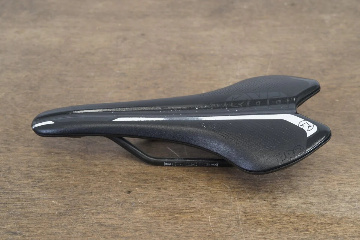 142mm PRO Falcon Carbon Rail Road Saddle 182g