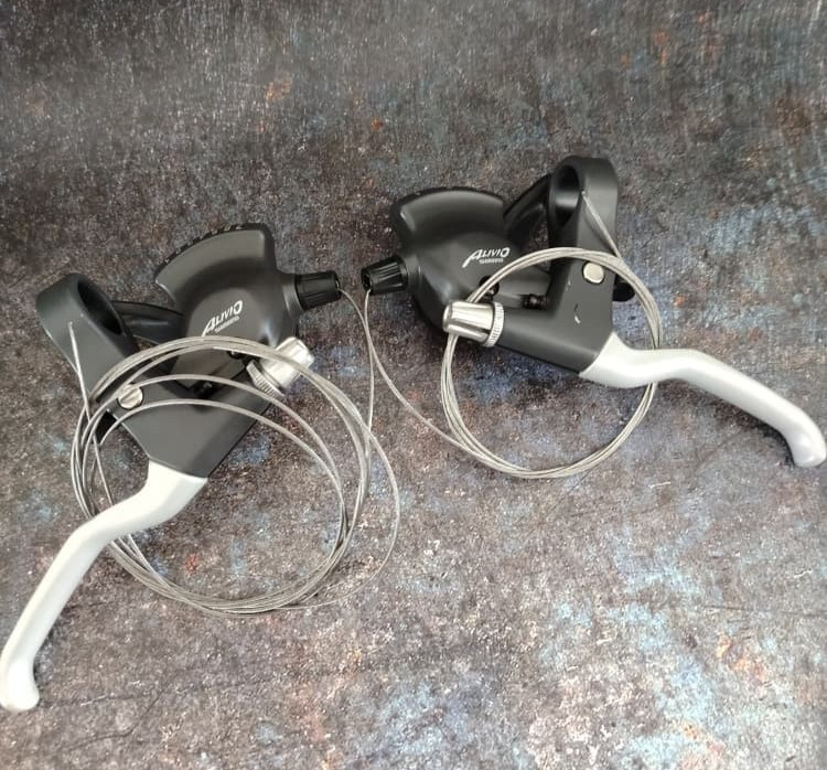 NOS Vintage Shimano Alivio ST-MC12 Shifter & Brake Levers 3×7 Speed EZ Fire MTB