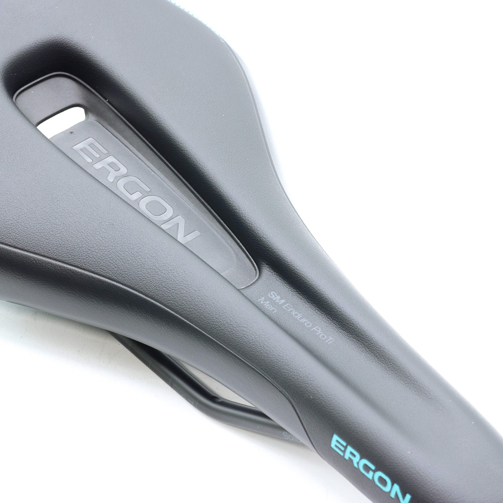 Ergon SM Enduro Pro Yeti Special Edition Saddle – Titanium, Men, Small/Medium