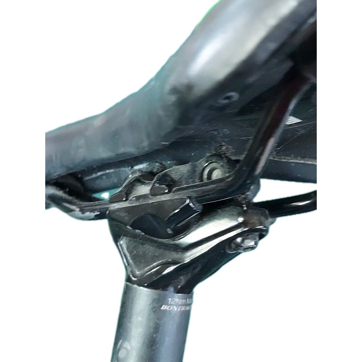 12 NM Max Bontrager SSR Comfort Mountain Bike Road Bike Seat Saddle & Post Black