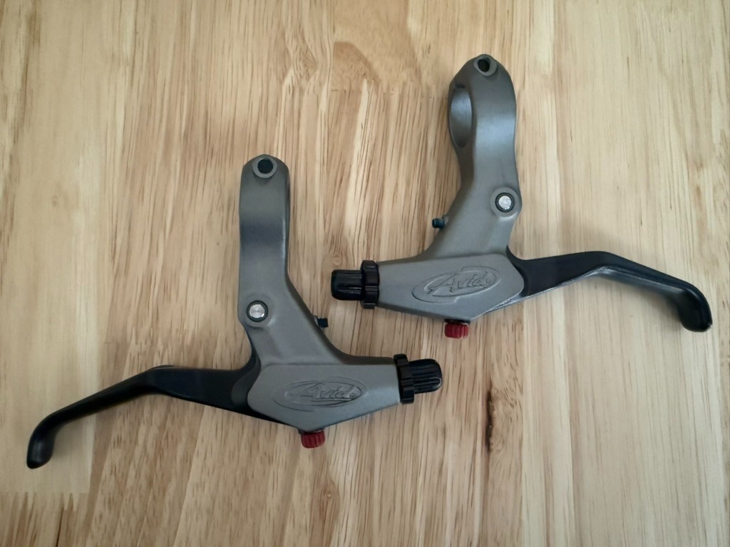 Avid Speed Dial 7 Bicycle Brake Lever Set, Pair, Right and Left, NEW, OEM NIP
