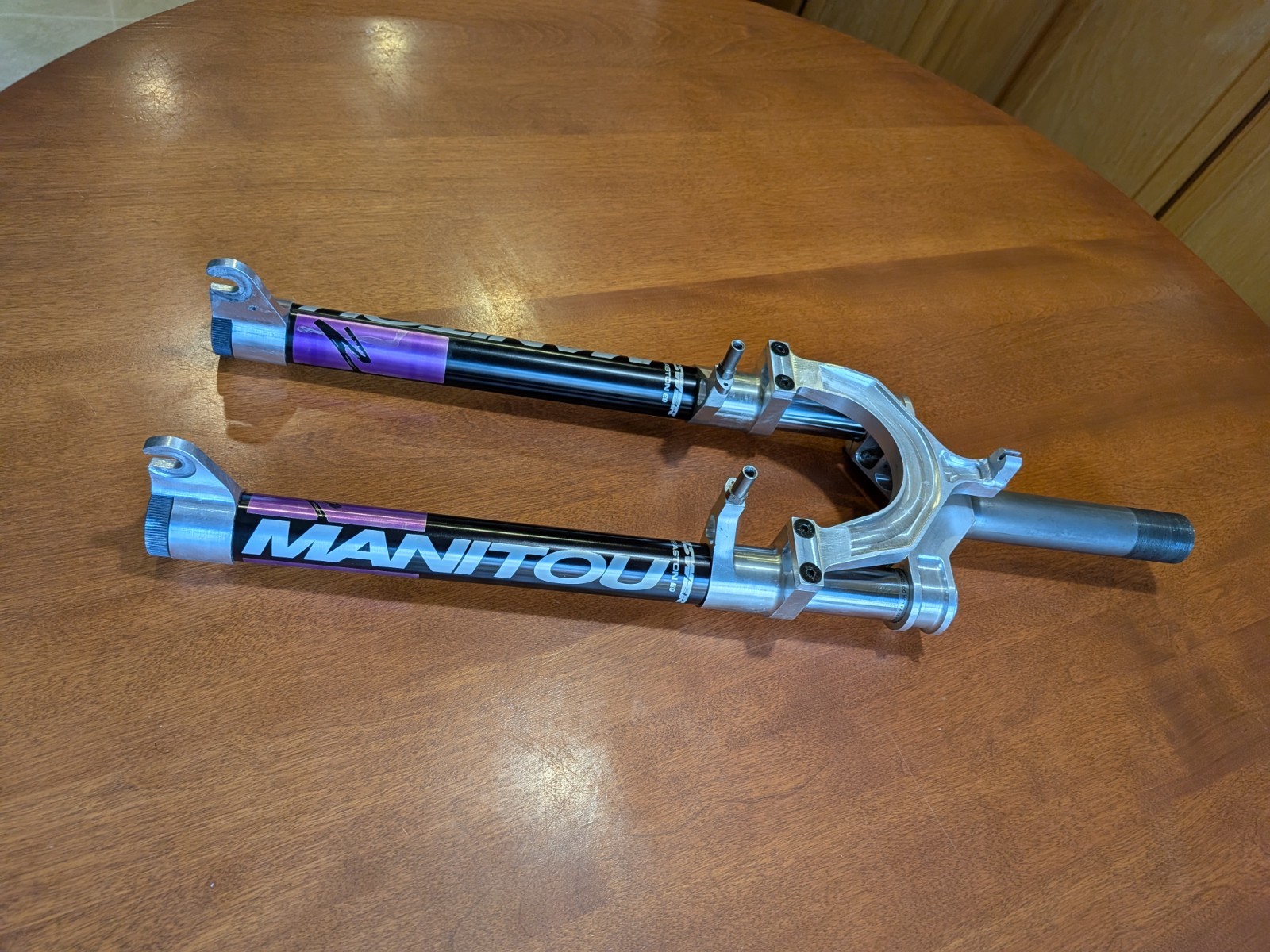 Answer Manitou 2 Suspension Fork 1993 – 1 1/4″ Steerer PLUS Tool – Rebuilt