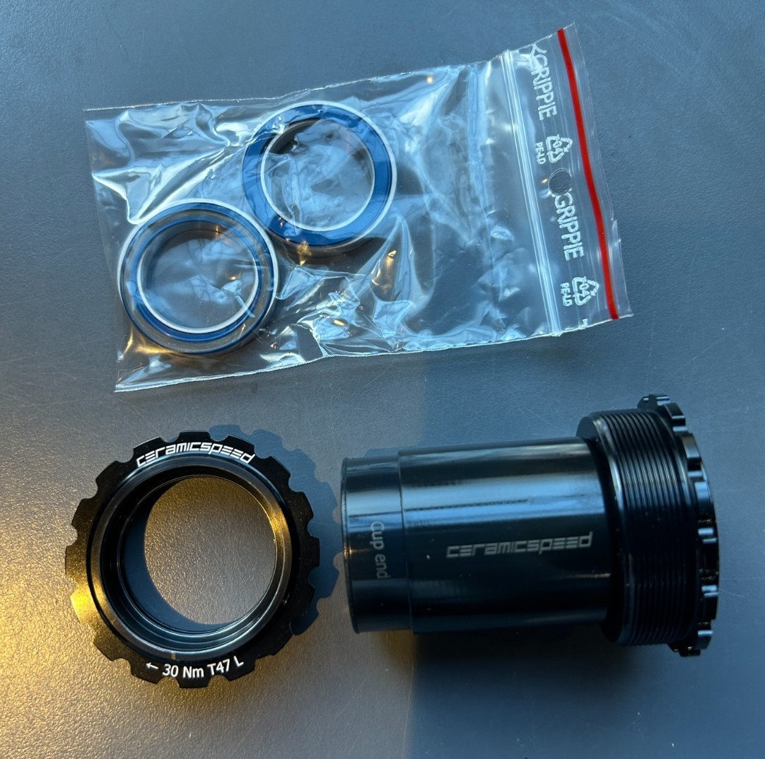 CeramicSpeed T47/86 mm Campy UT Bottom Bracket Black Coated