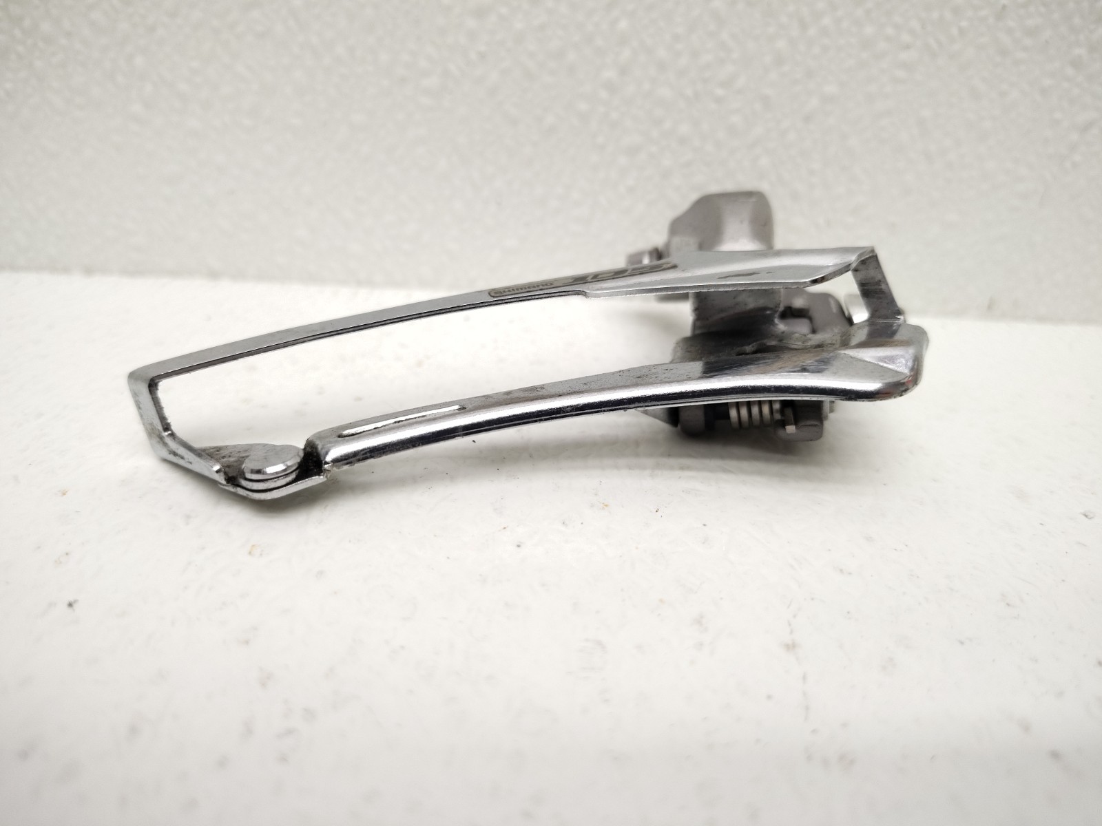 SHIMANO 105 FRONT DERAILLEUR MODEL FD 5700