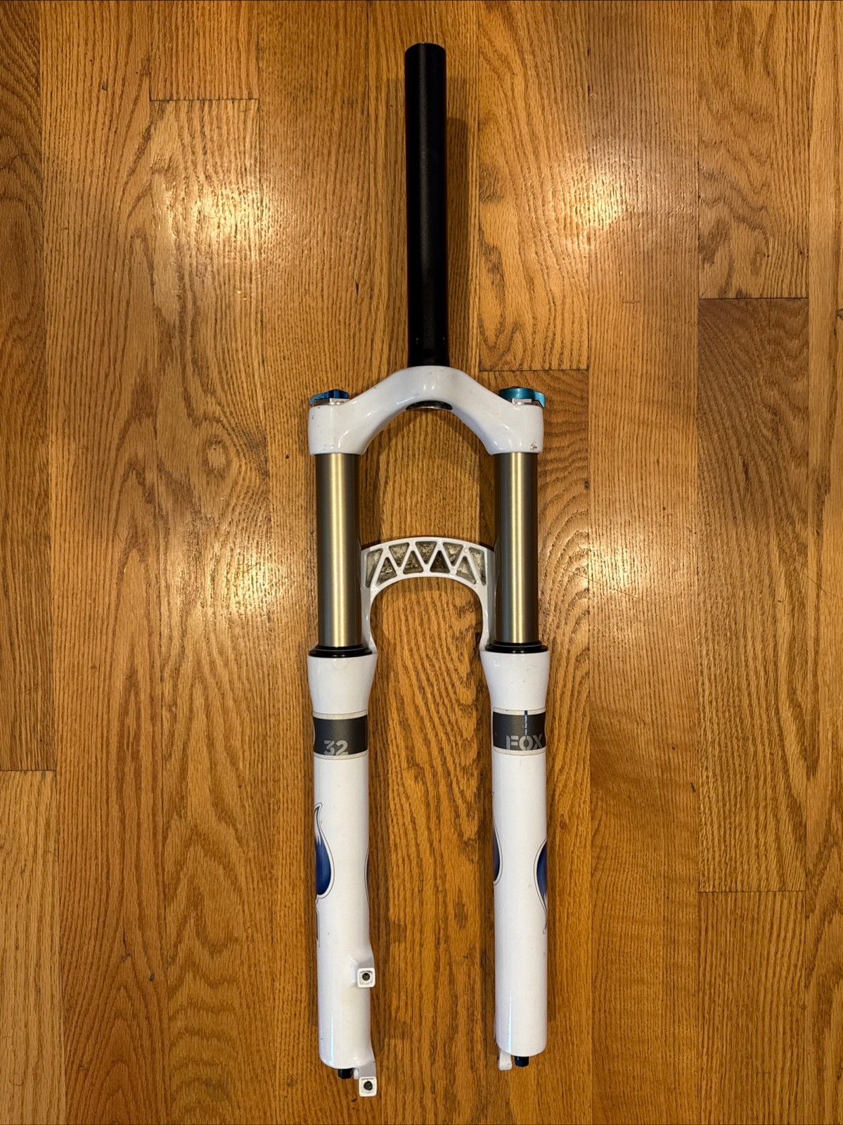 Fox Talas 32 RL 26″ Suspension Fork 130mm – 1 1/8” Straight – PM Disc Brake