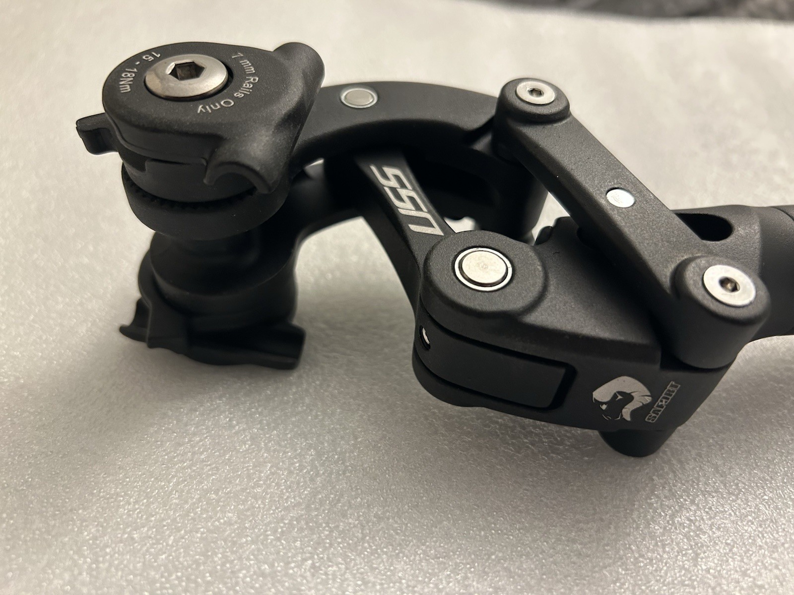 Safort Suspension Seatpost 27.2mm/ 365mm MTB Bike/ eBike AD-SP18-Open Box