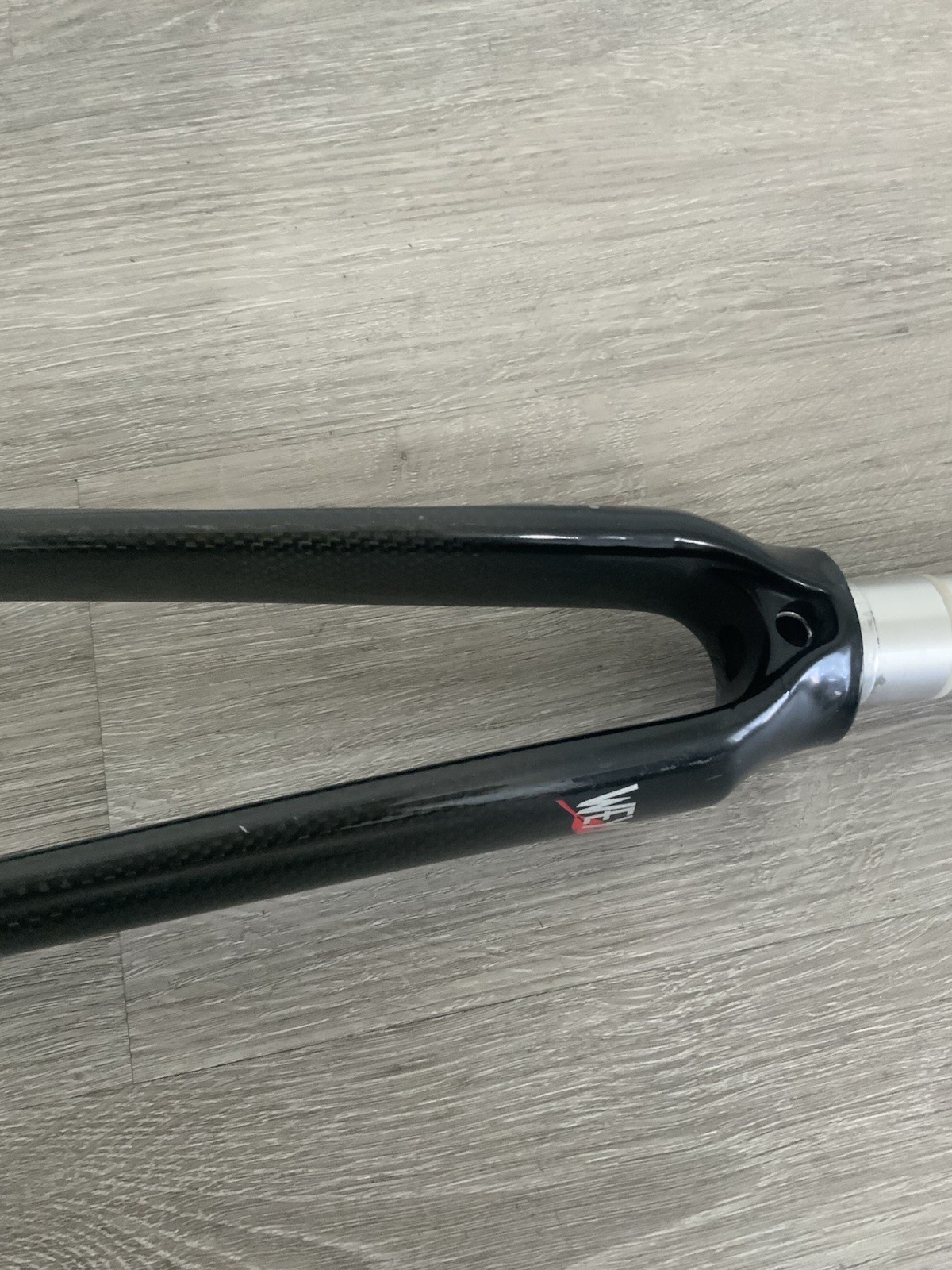 WEYLESS CARBON FORK 700C 1 1/8 INCH THREADLESS 163 MM STEERER 570 GRAMS