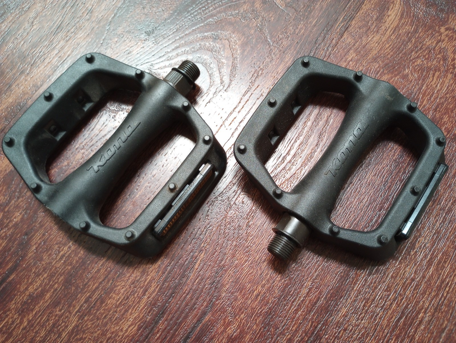 2019 Kona Lanai JS2 Mountain Bike Pedals Black Hard Composite Lightweight