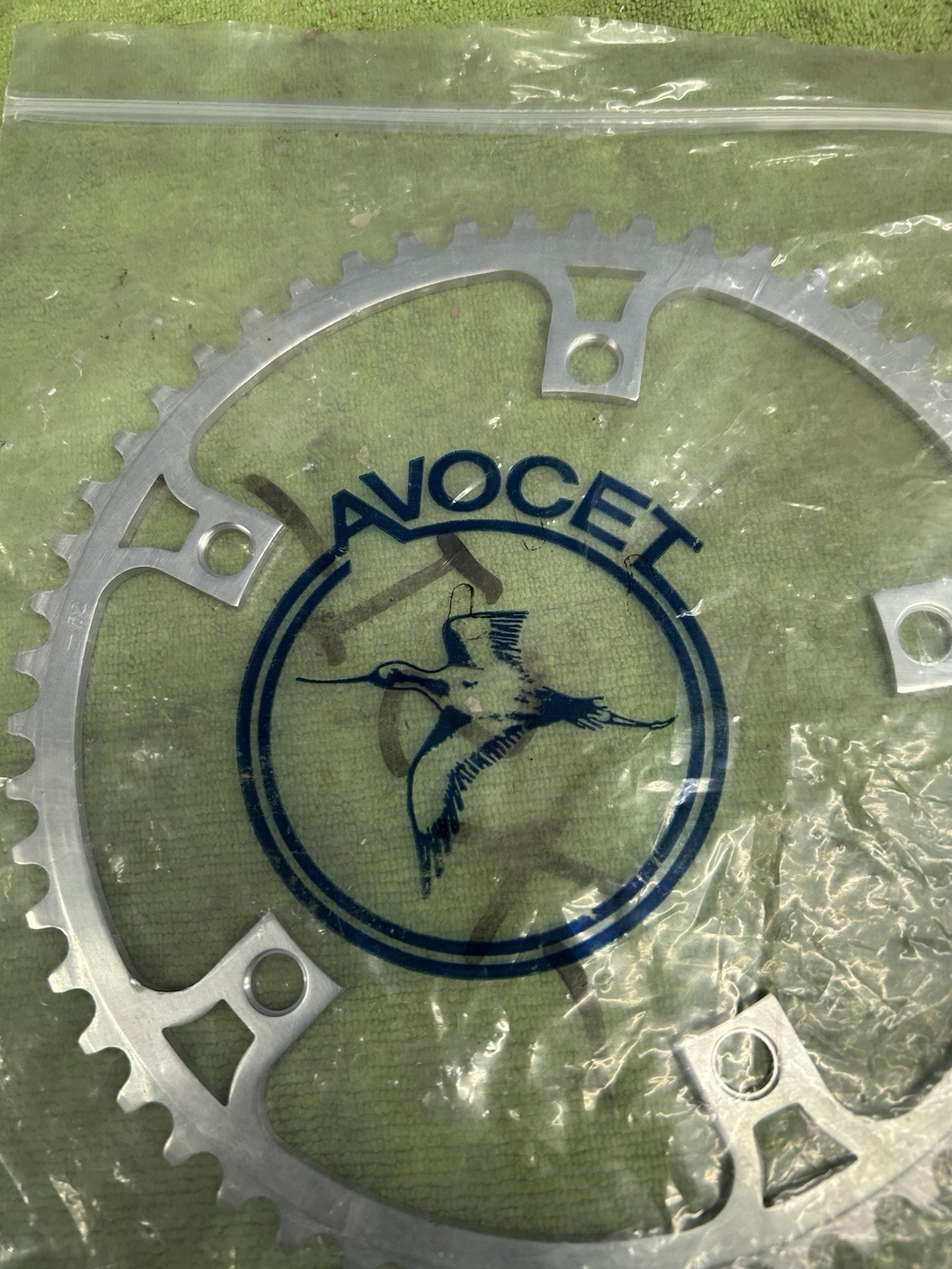 VINTAGE NOS AVOCET 52 tooth ALLOY 5 BOLT 144BCD