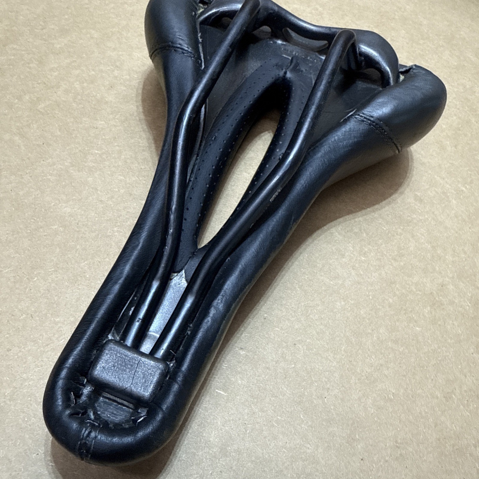 Selle Italia Lady Gel Flow Womens Bicycle Saddle Seat w/ Manganese Rails xlm56